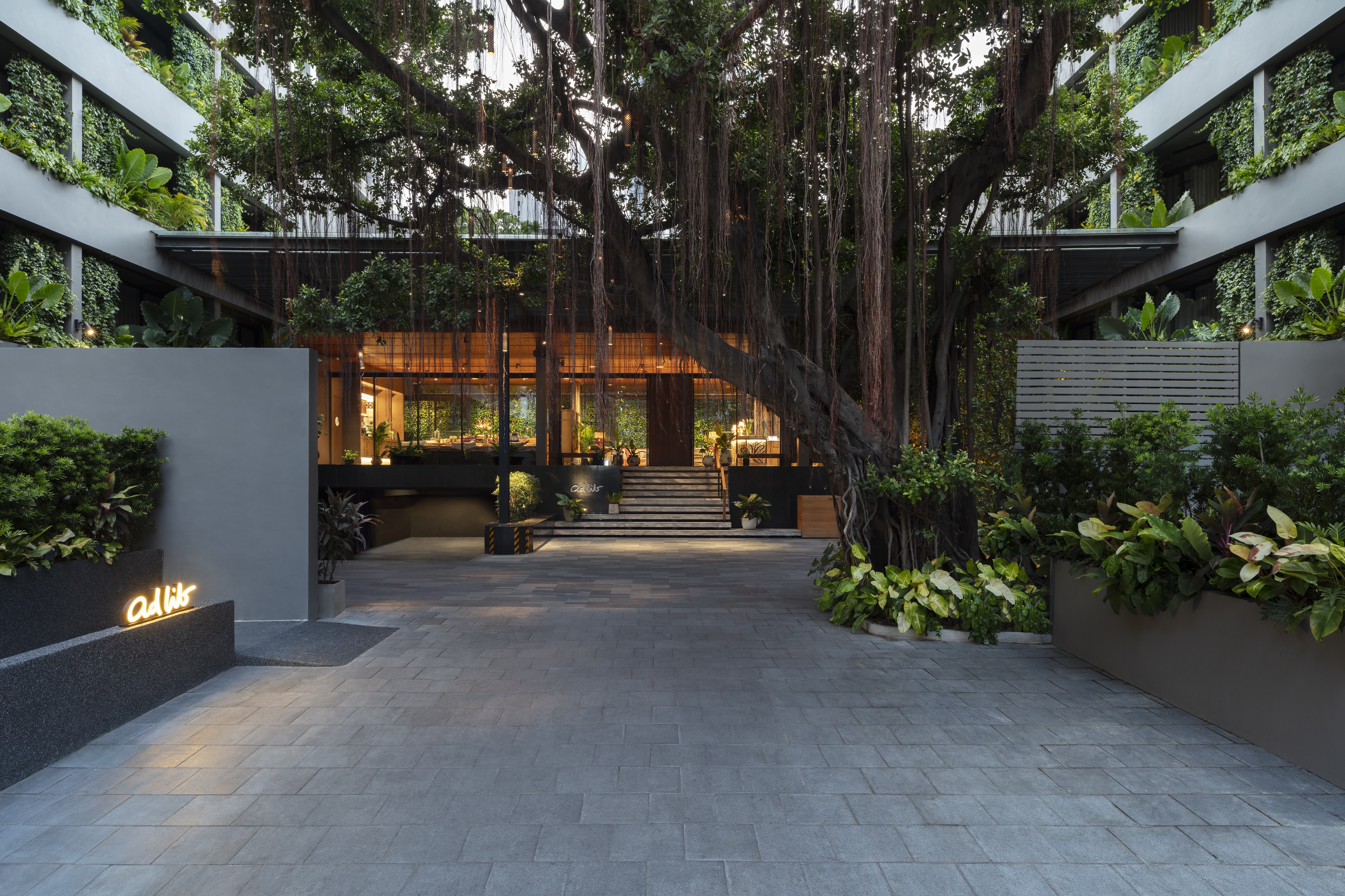 Ad Lib Bangkok