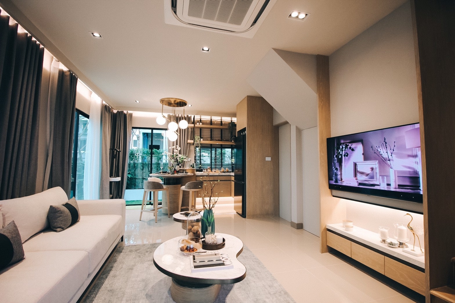 Baan Klang Muang Phaholyothin-Ramintra