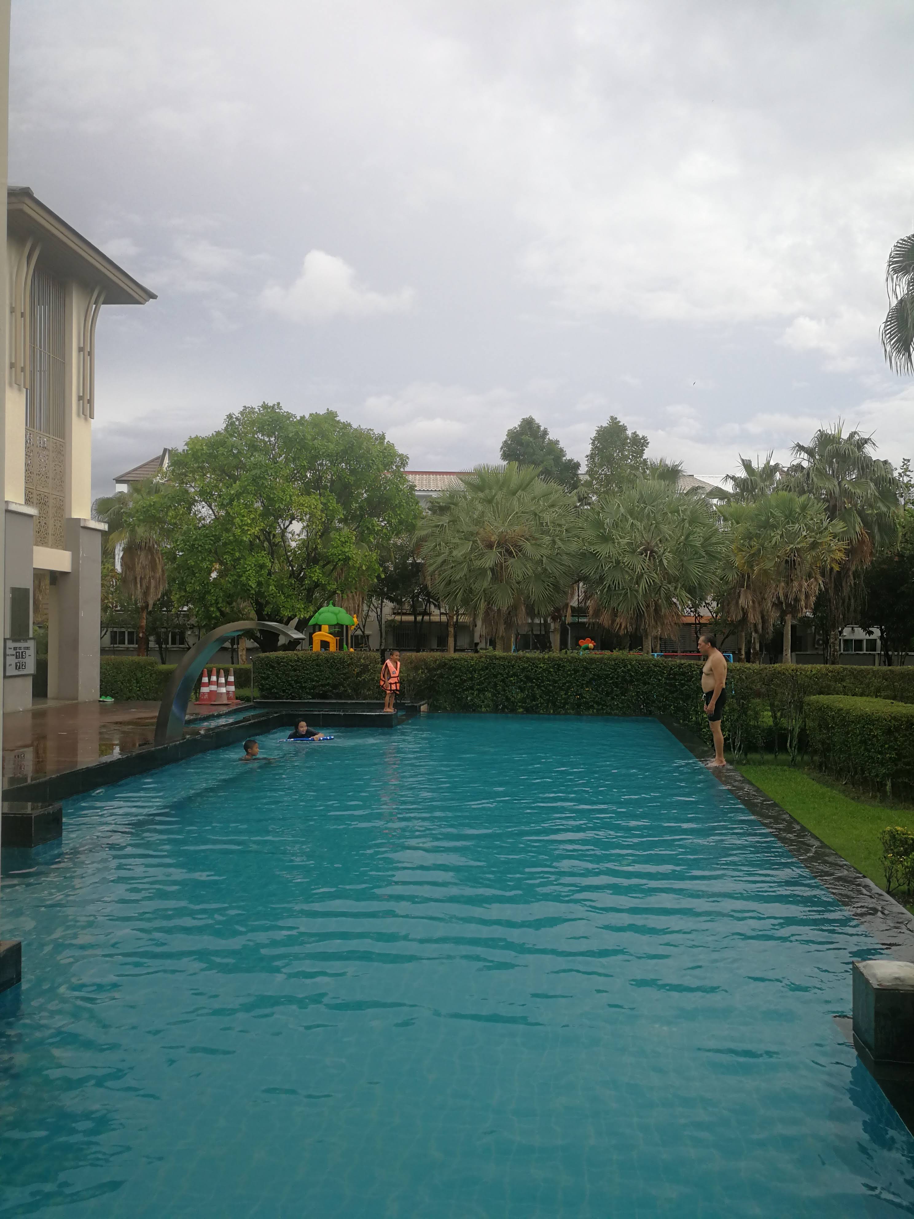 Ban Klang Mueang S-Sense Sathorn-Taksin 2