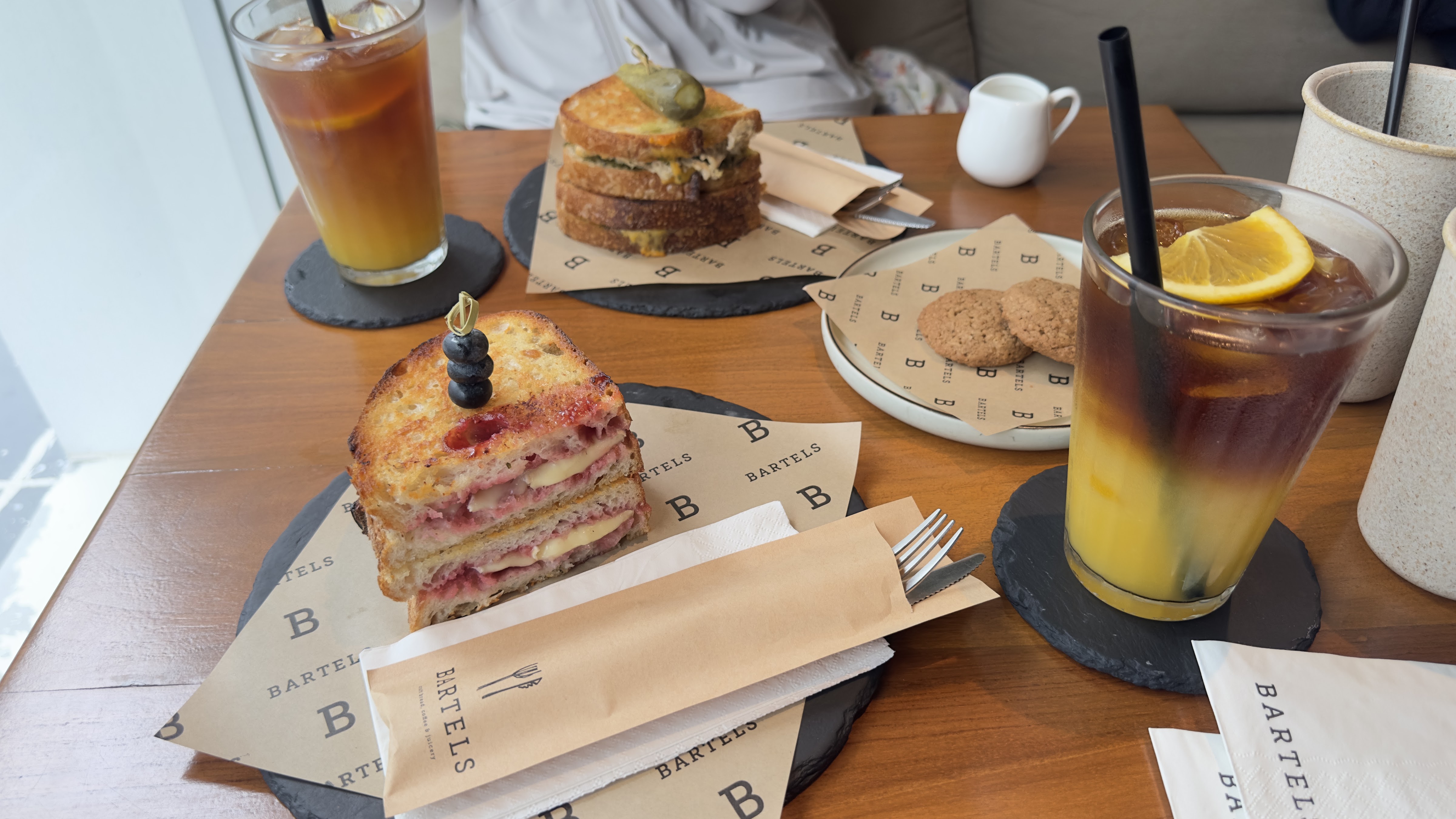BARTELS Asok - Sourdough Sandwiches, Coffee & Juicery