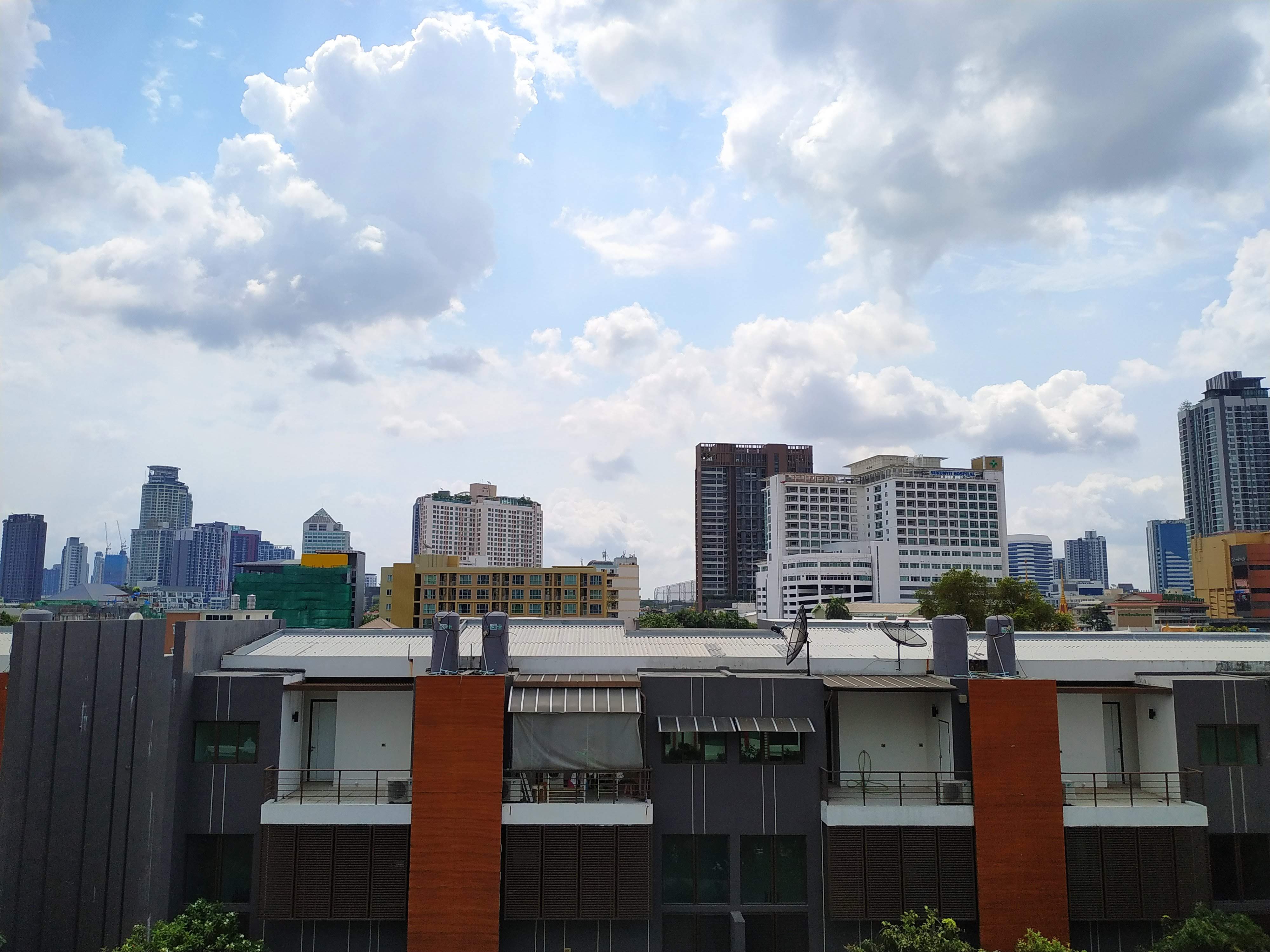 CLICK CONNDO Modern Sukhumvit 65
