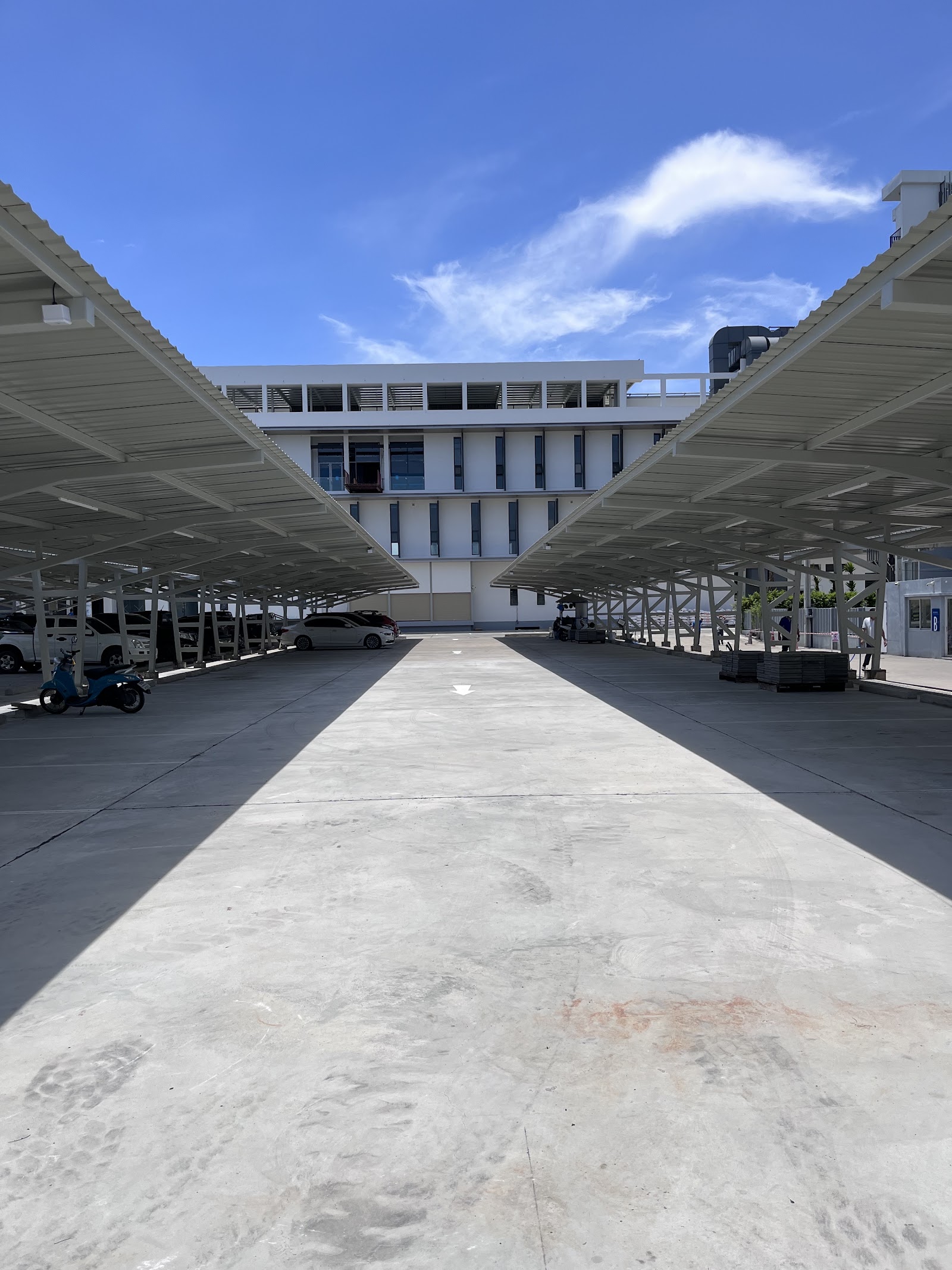 CLIX - : Office for Rent