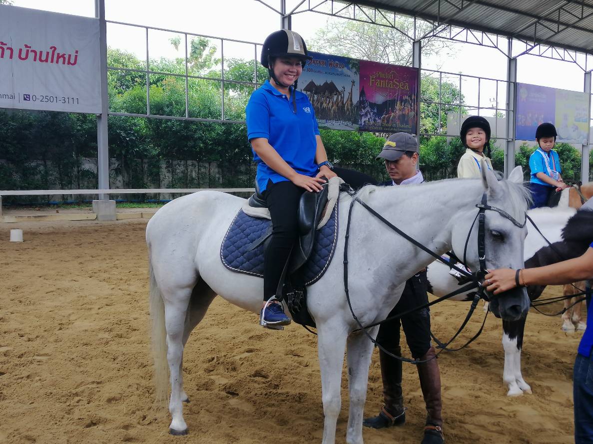 Golden Horse Riding Club