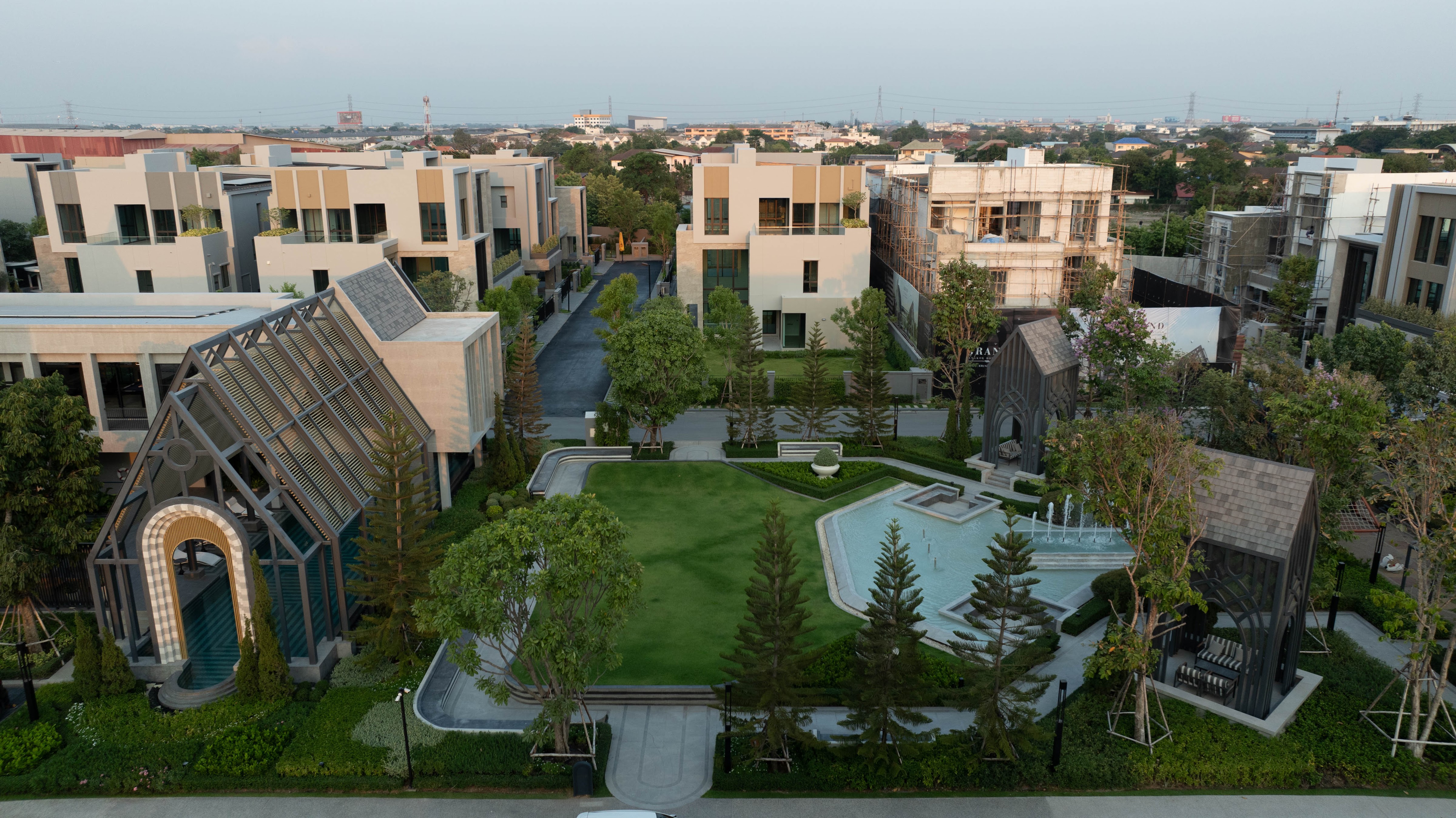 Grand Bangkok Boulevard Rama9-Krungthepkritha