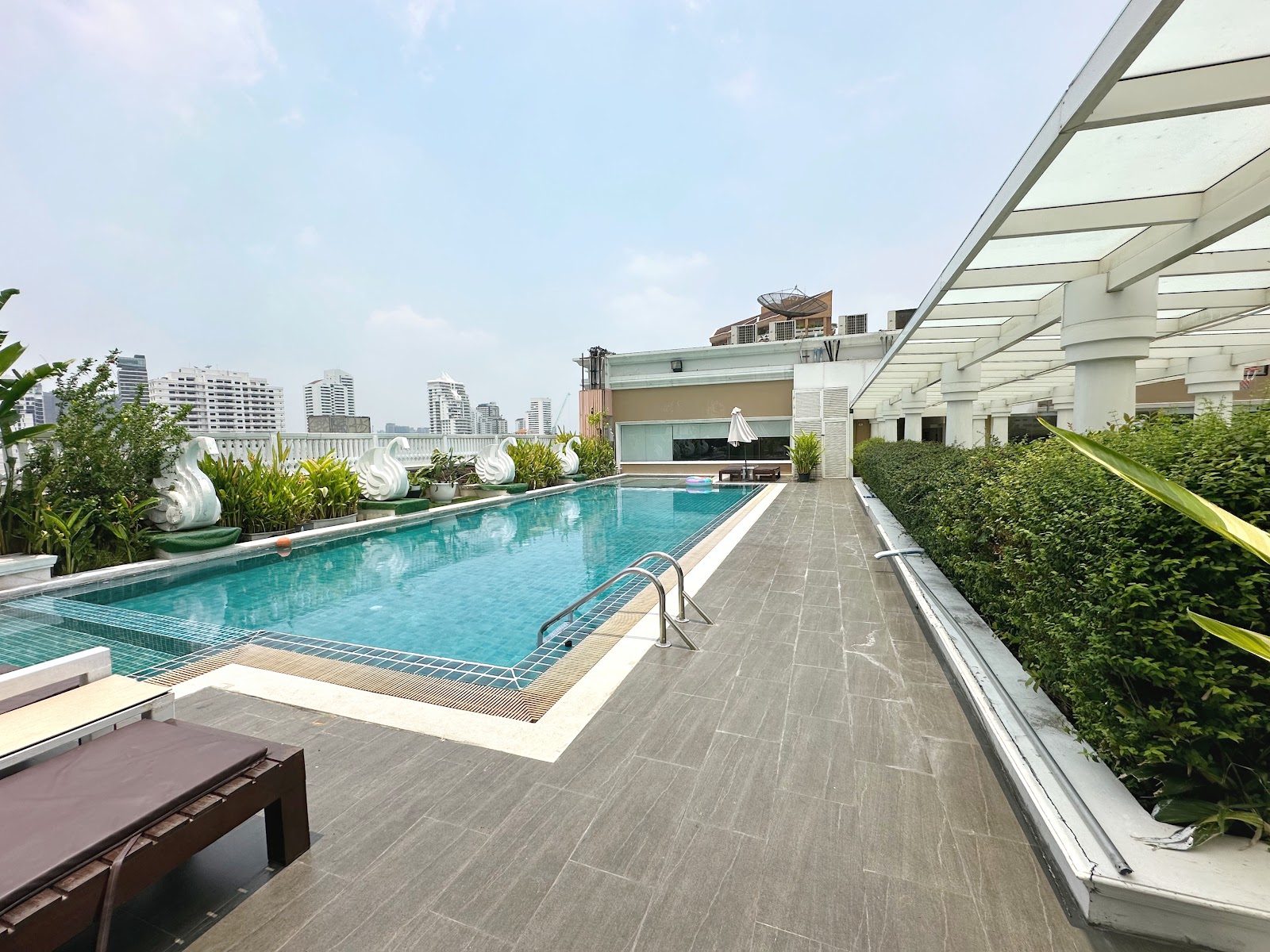 LE NICE CONDO