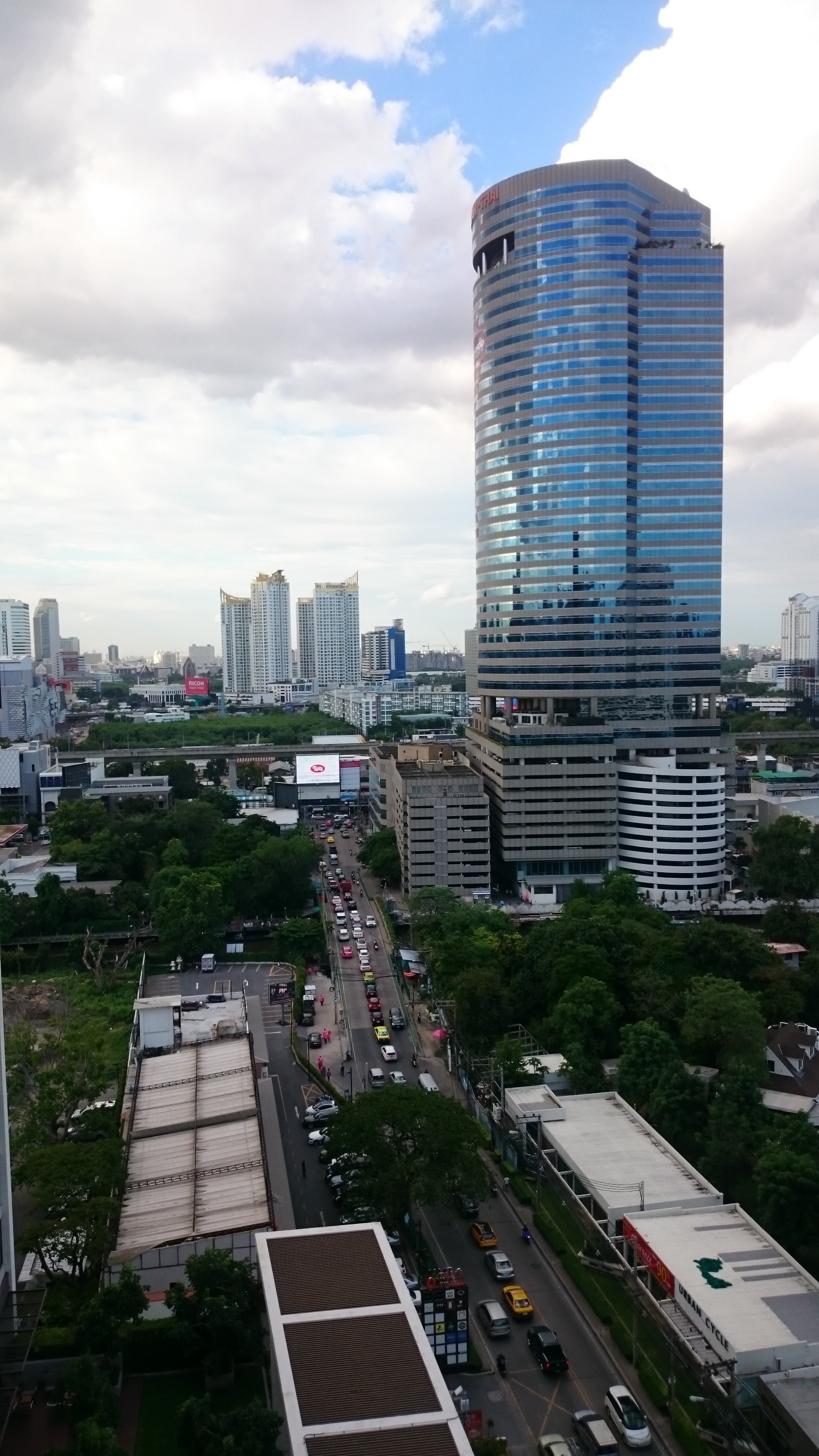 Mano Tower