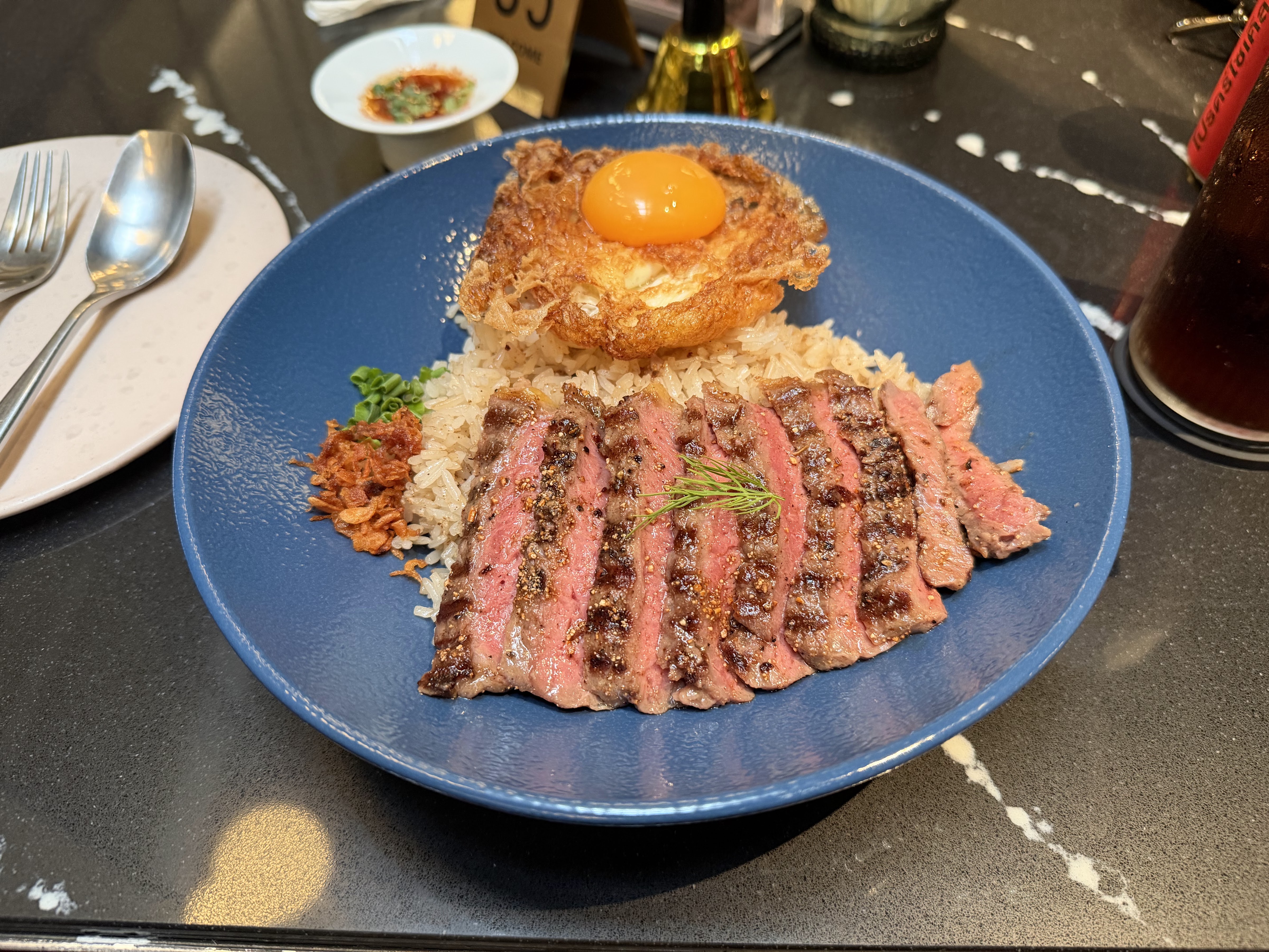 Mitt Restaurant & Space (Pathumwan Branch)