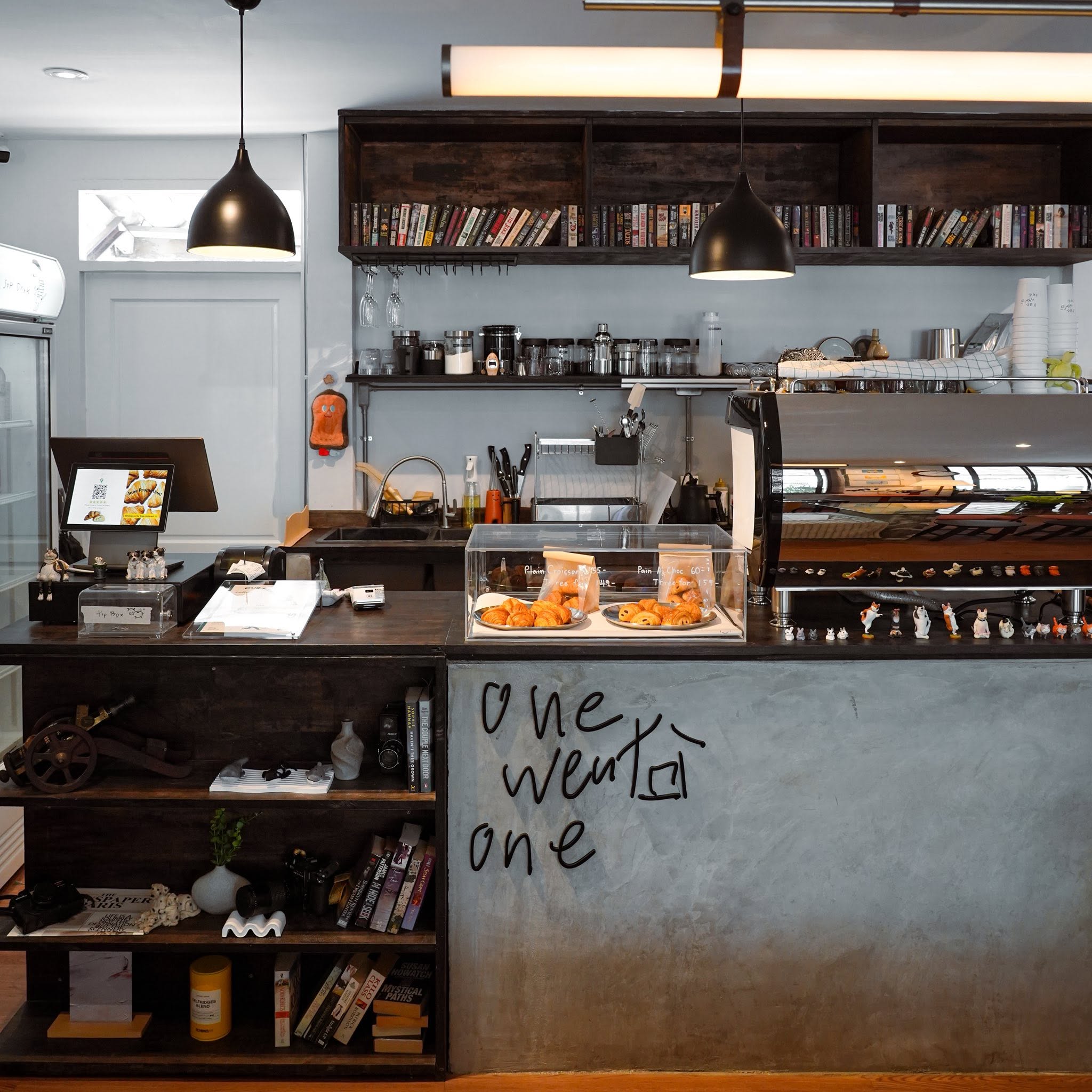 One Went One Cafe