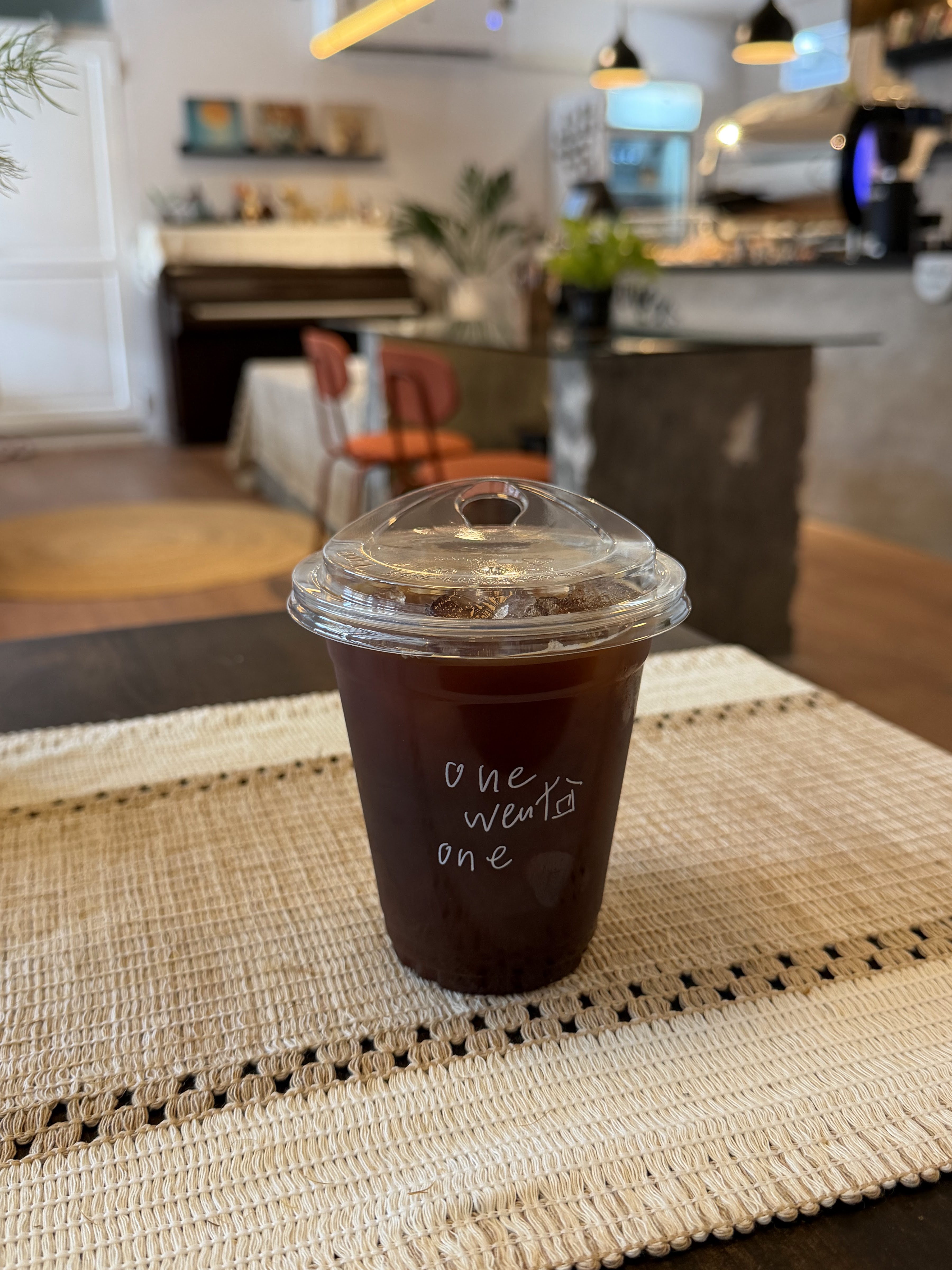 One Went One Cafe