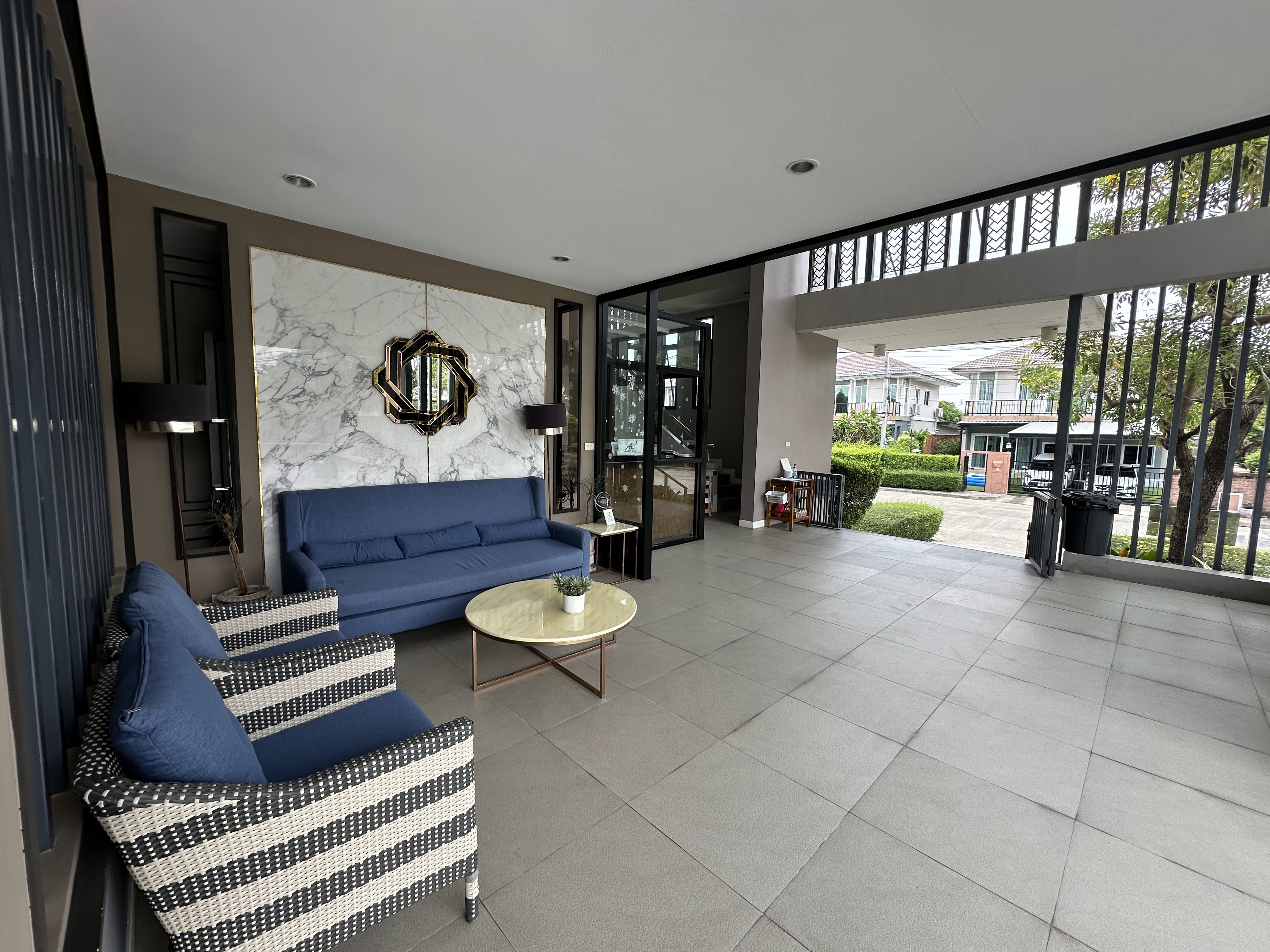 Passorn Prestige Luxe Pattanakarn 44