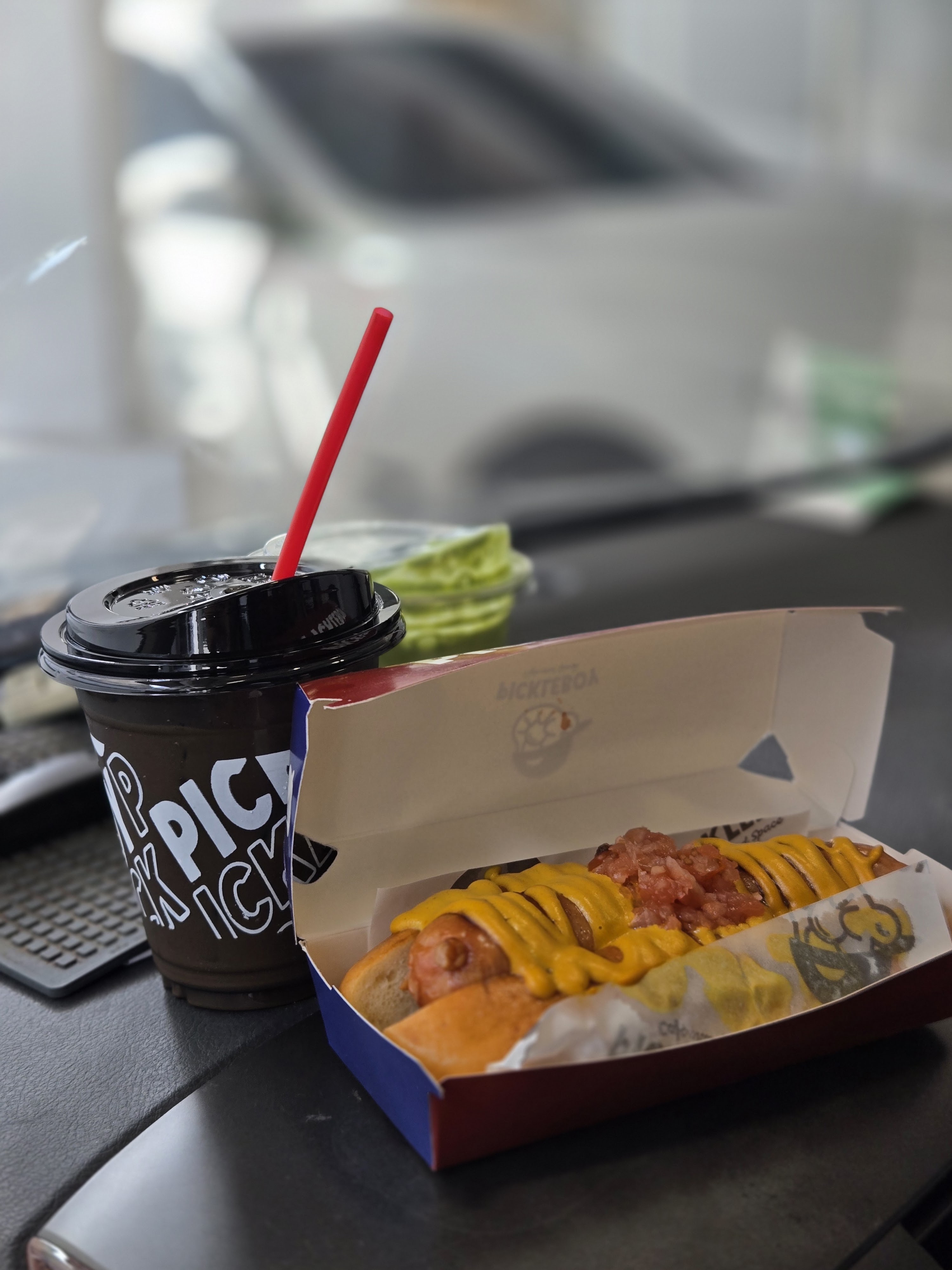 PICKLEBOY Cafe&Space