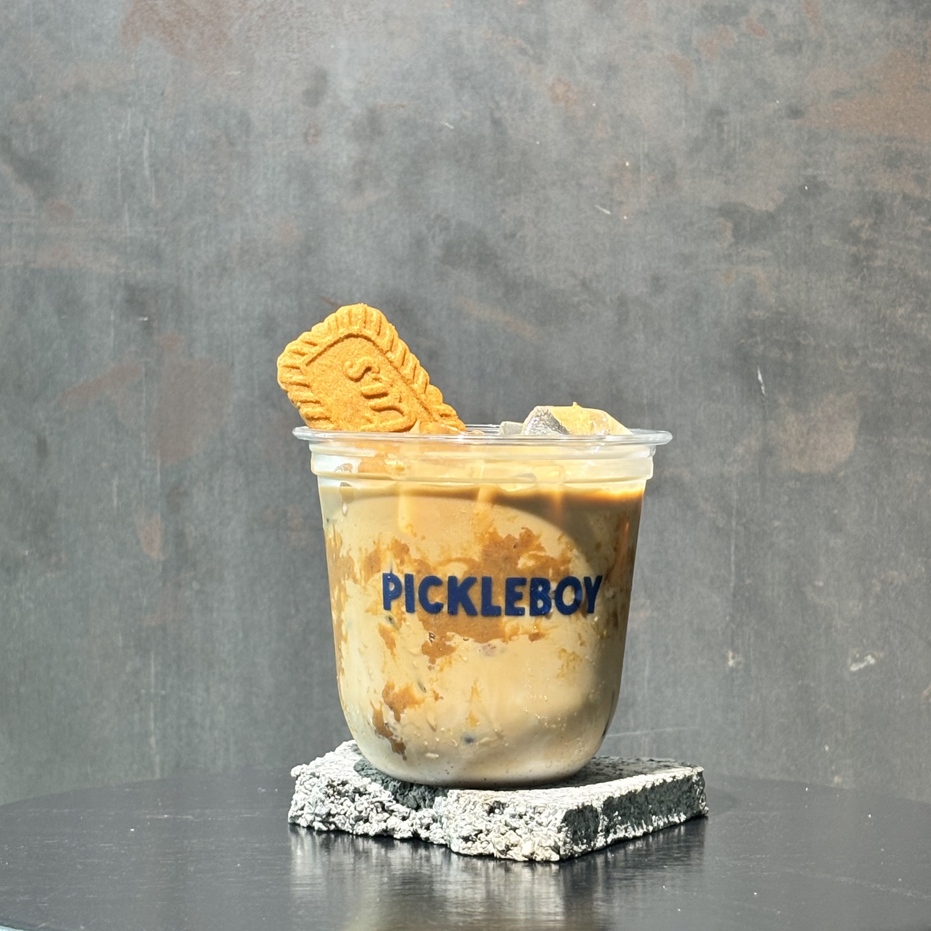 PICKLEBOY Cafe&Space