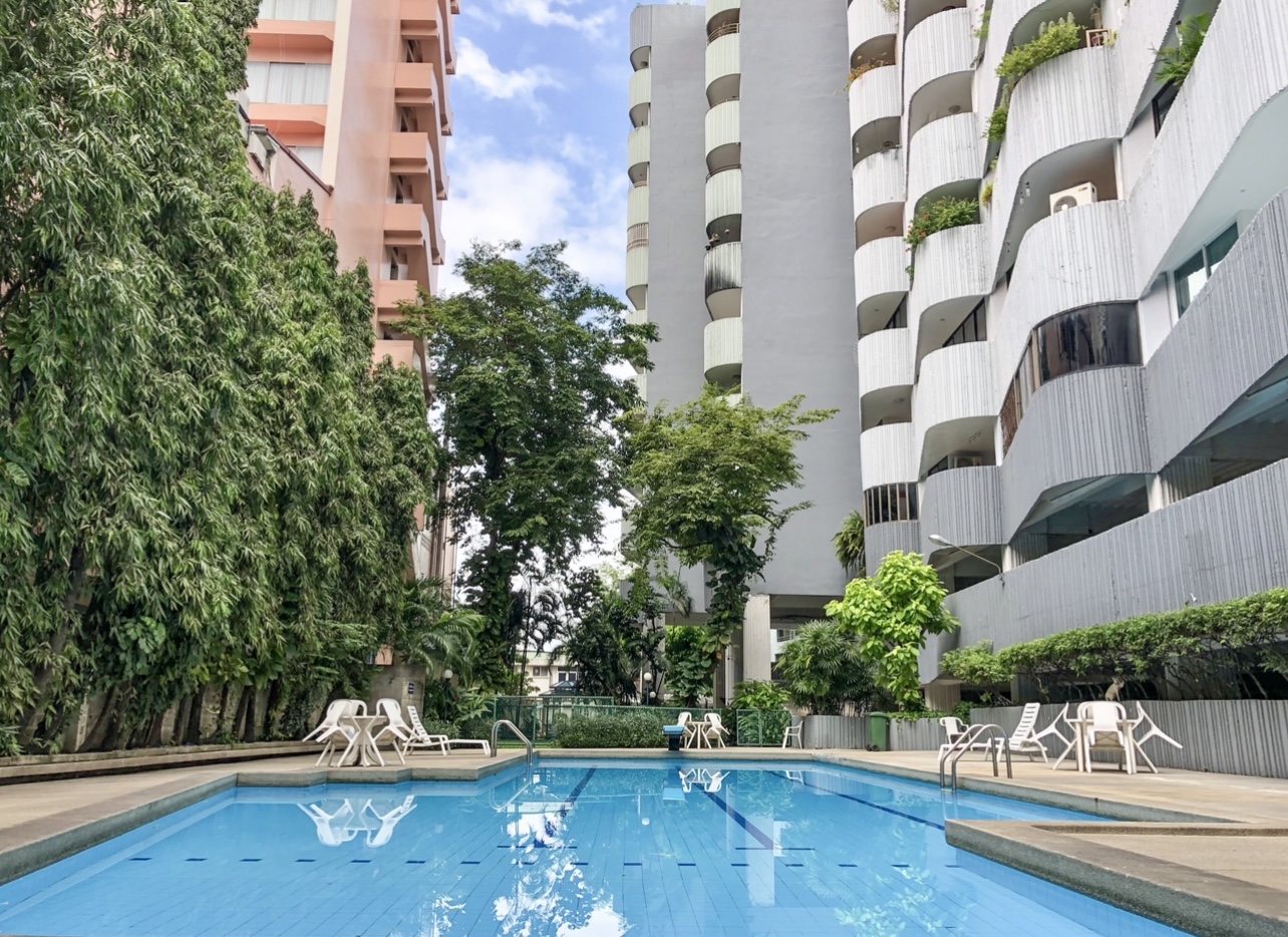 Premier Condominium
