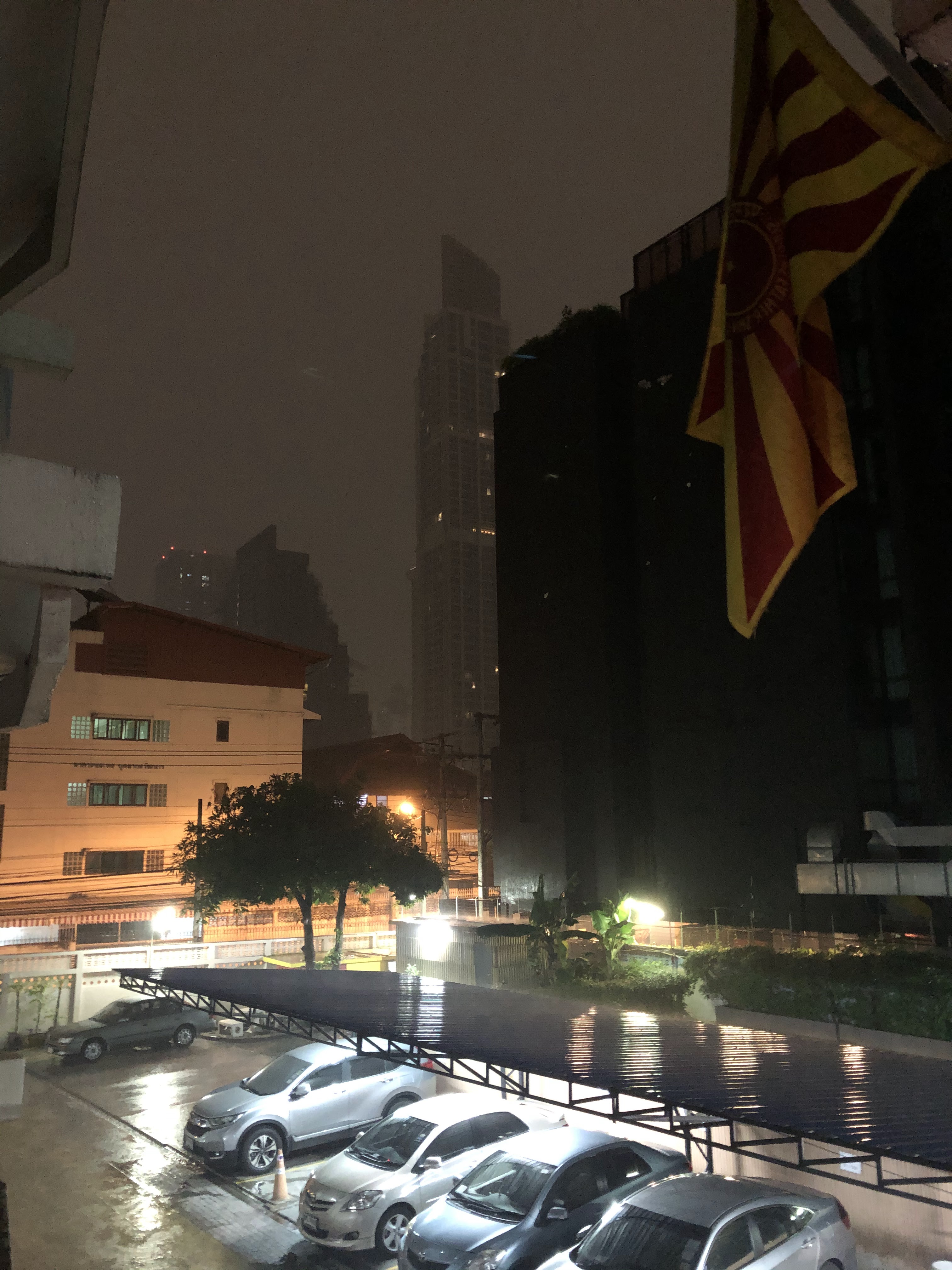 Rishi Court Soi 13