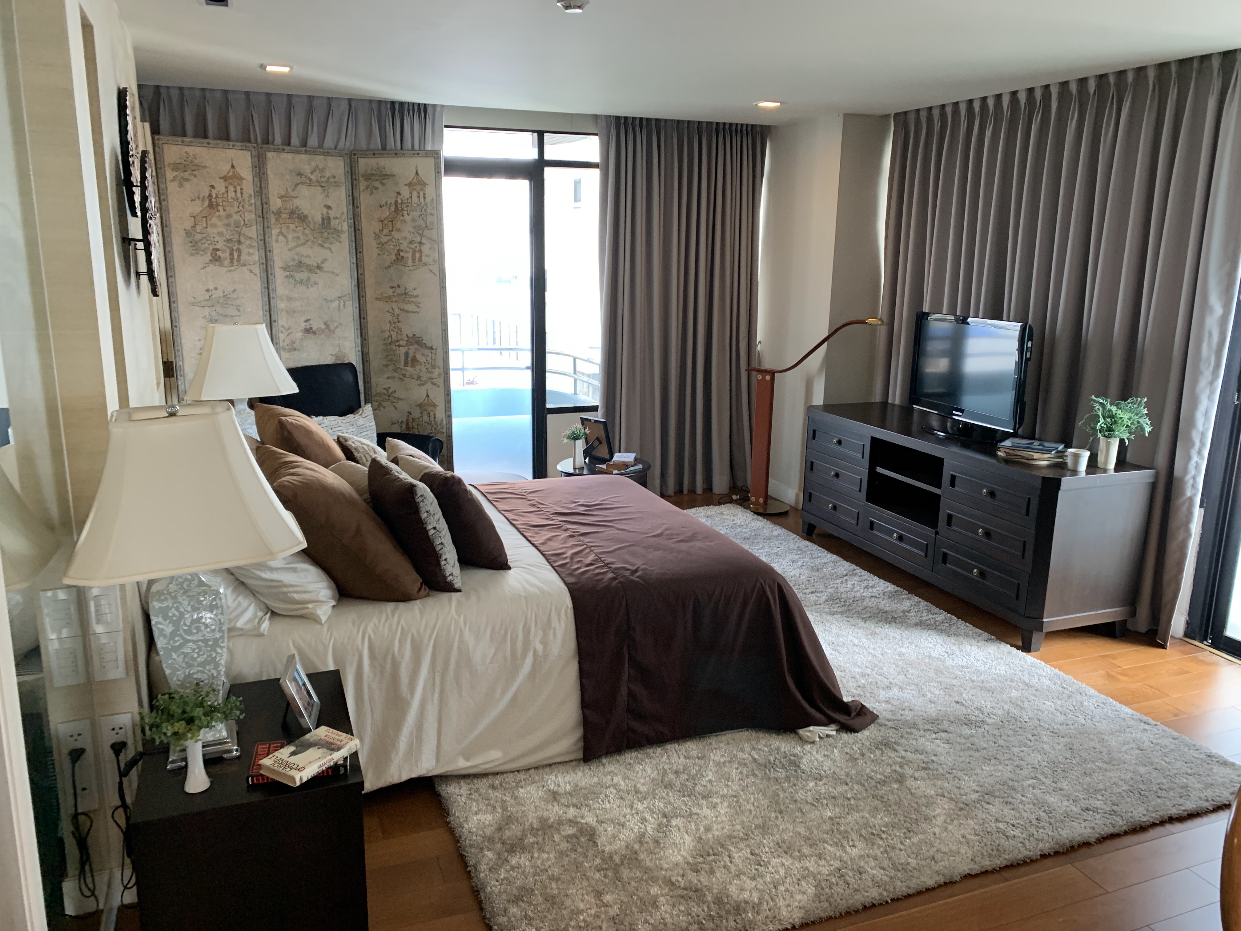 Rom Sai Residence