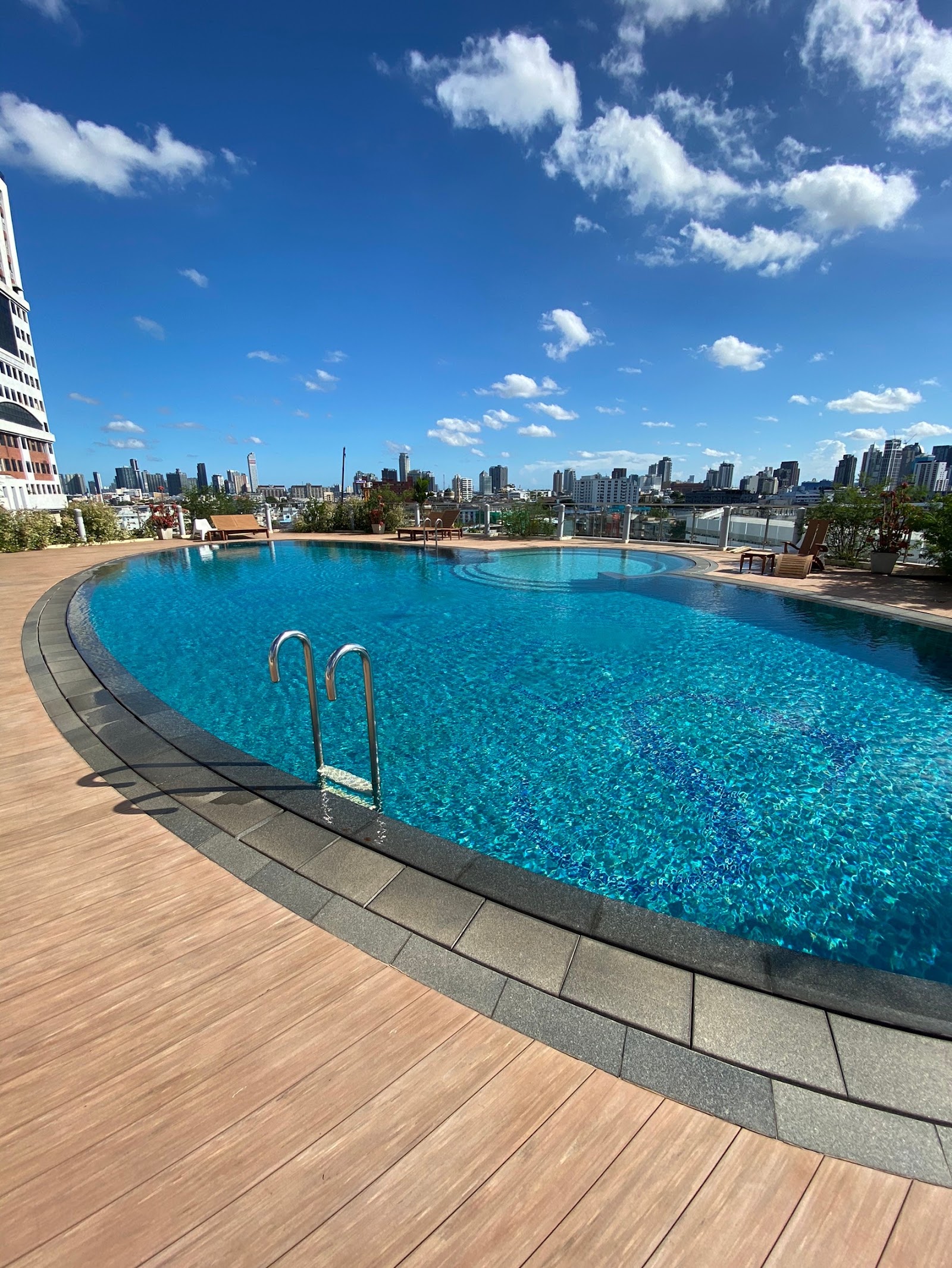 Seven Place Residences