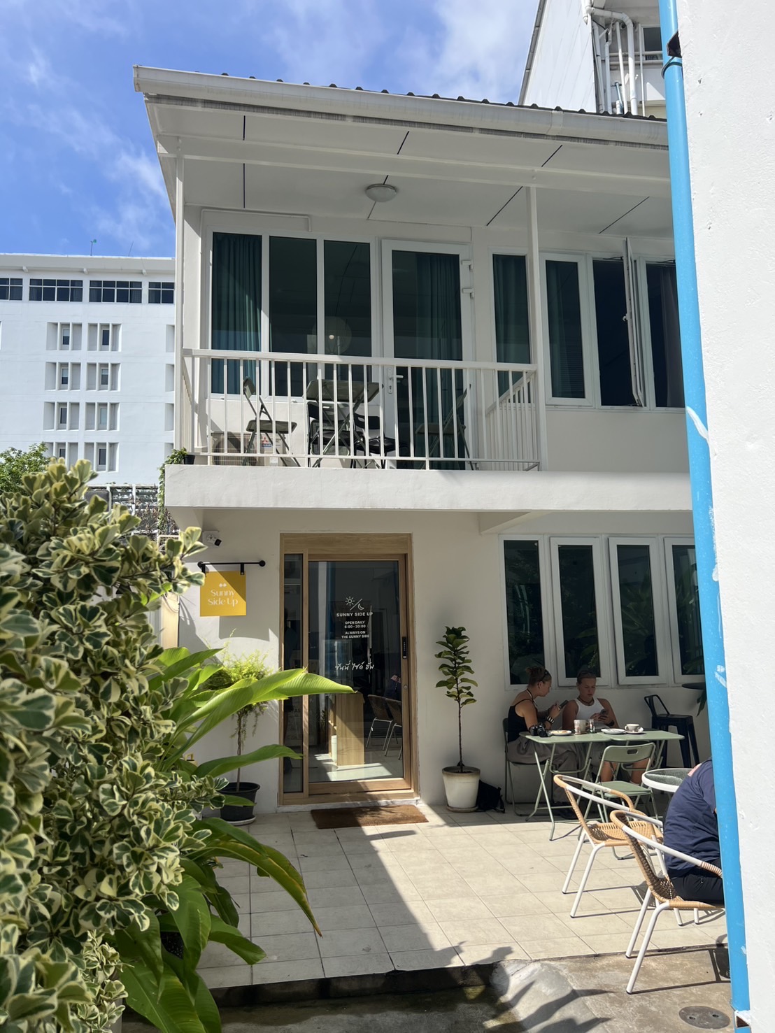 Sunny Side Up Cafe Khaosan