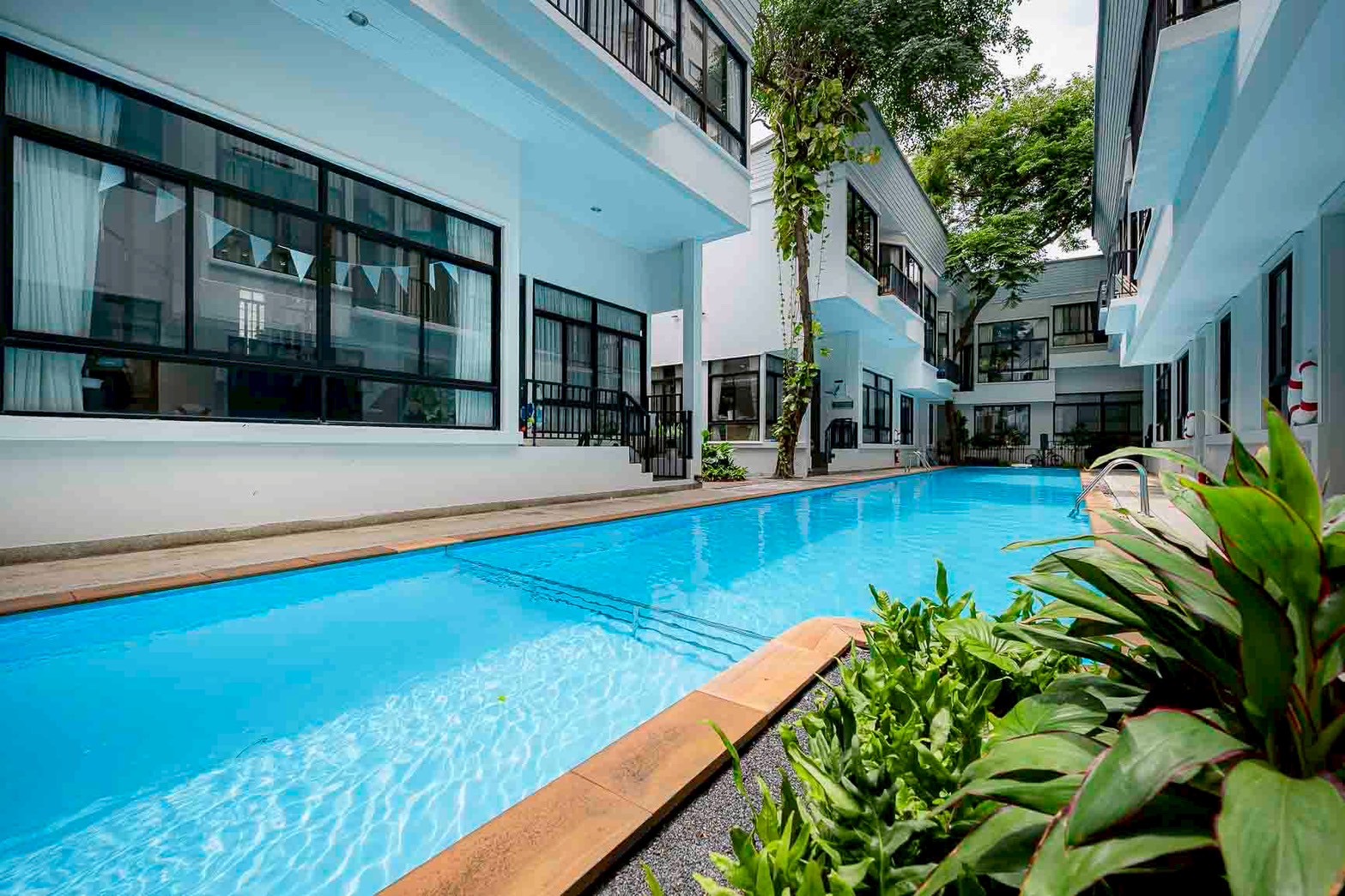 SW38 Place