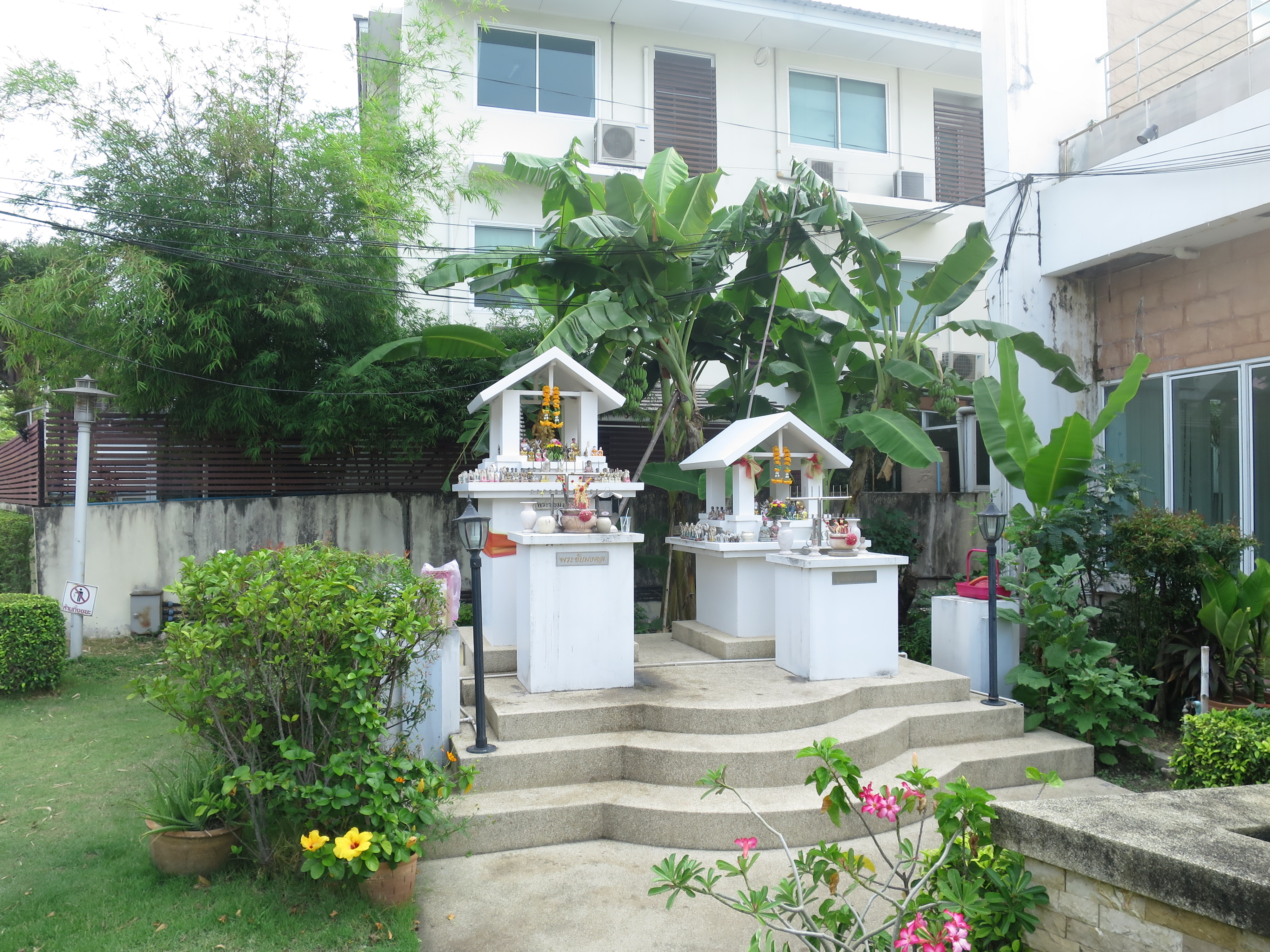 Thanapat Haus Sathorn-Narathiwas