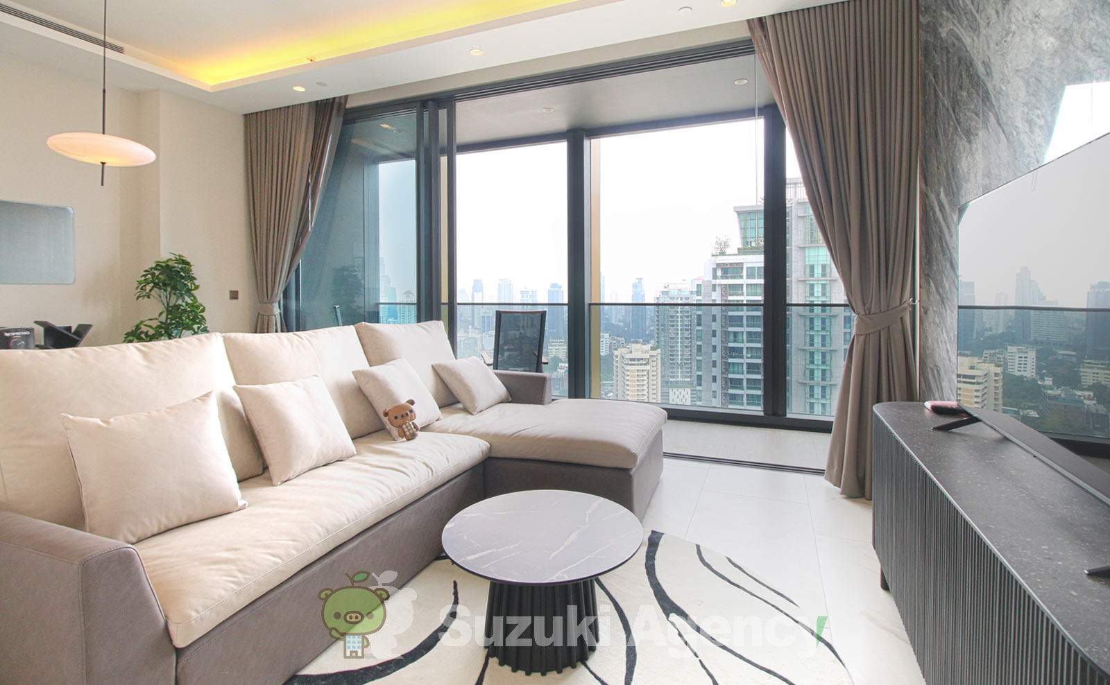 The Estelle Phrom Phong