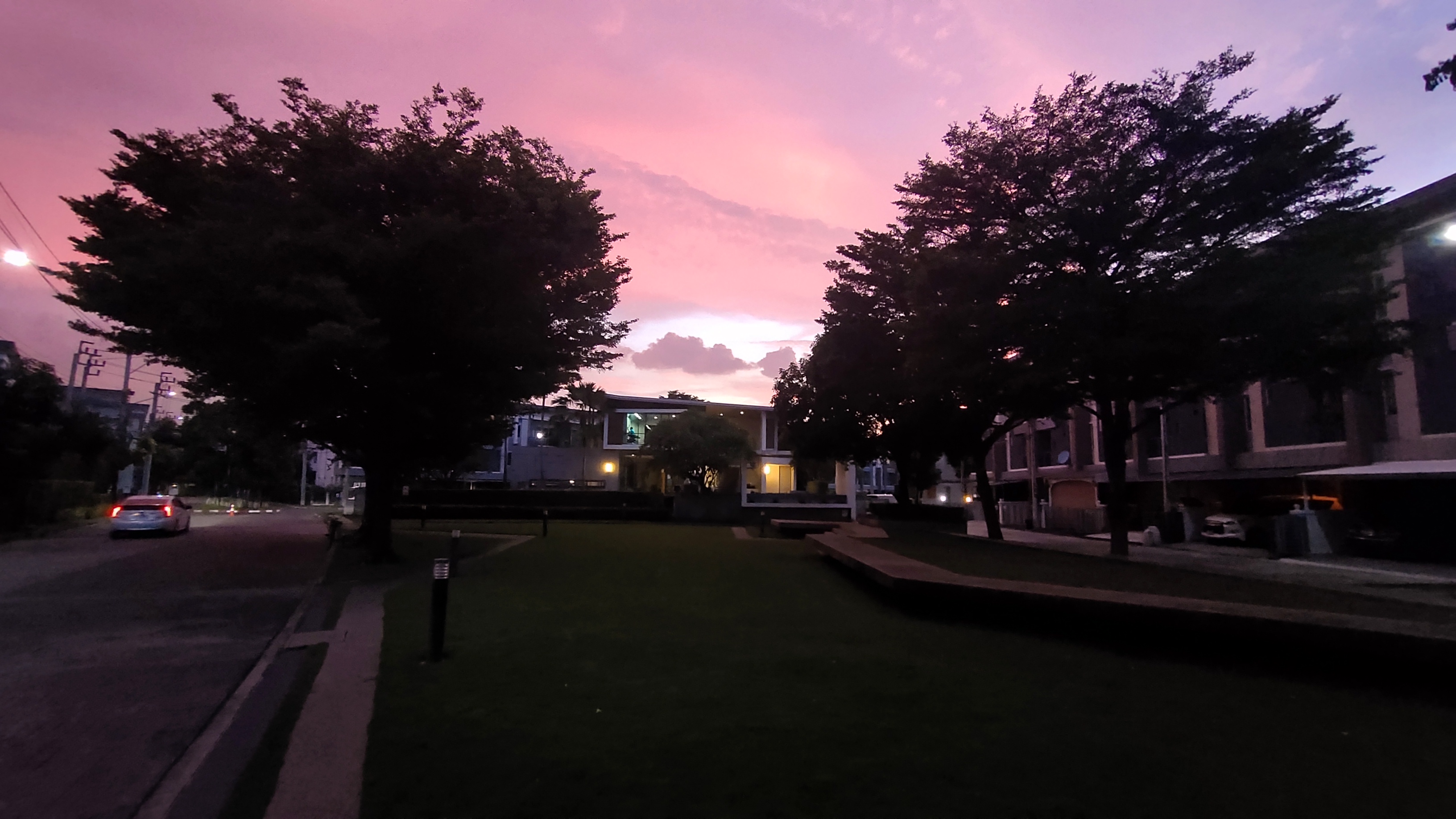Town Avenue Srinagarindra