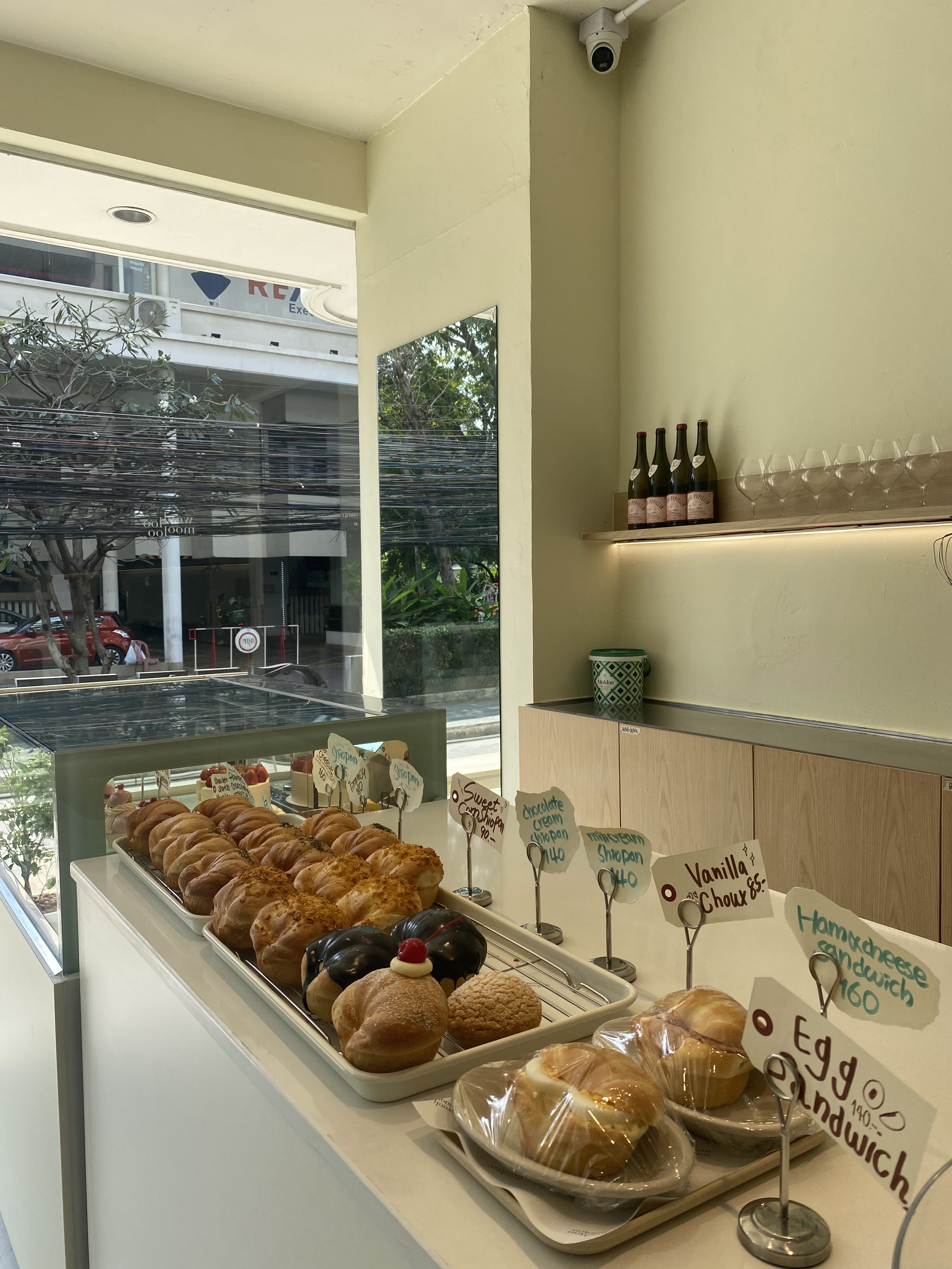 Woolloomooloo Bakery Thonglor / wlmlbkk