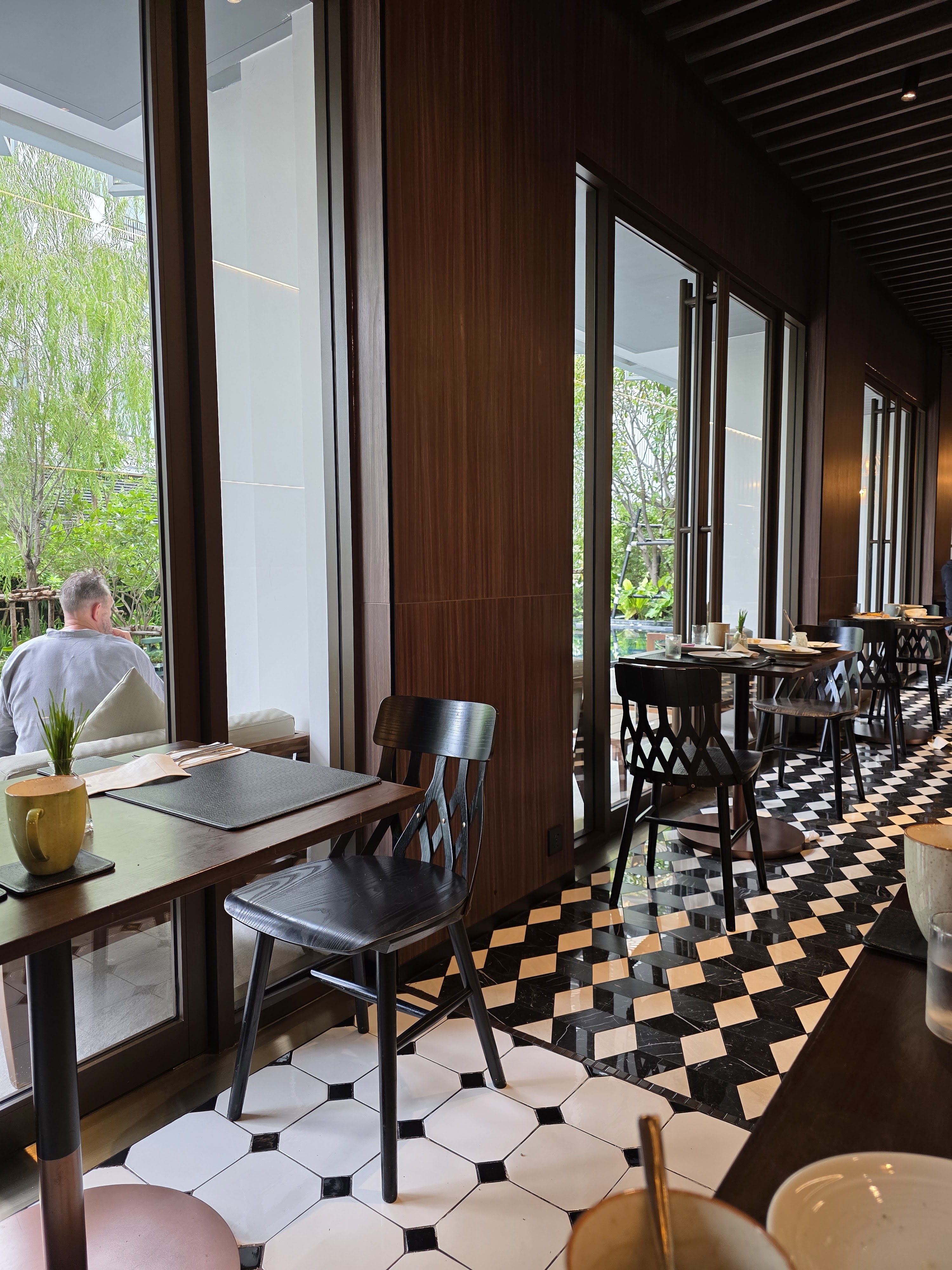 Yardbird Cafe