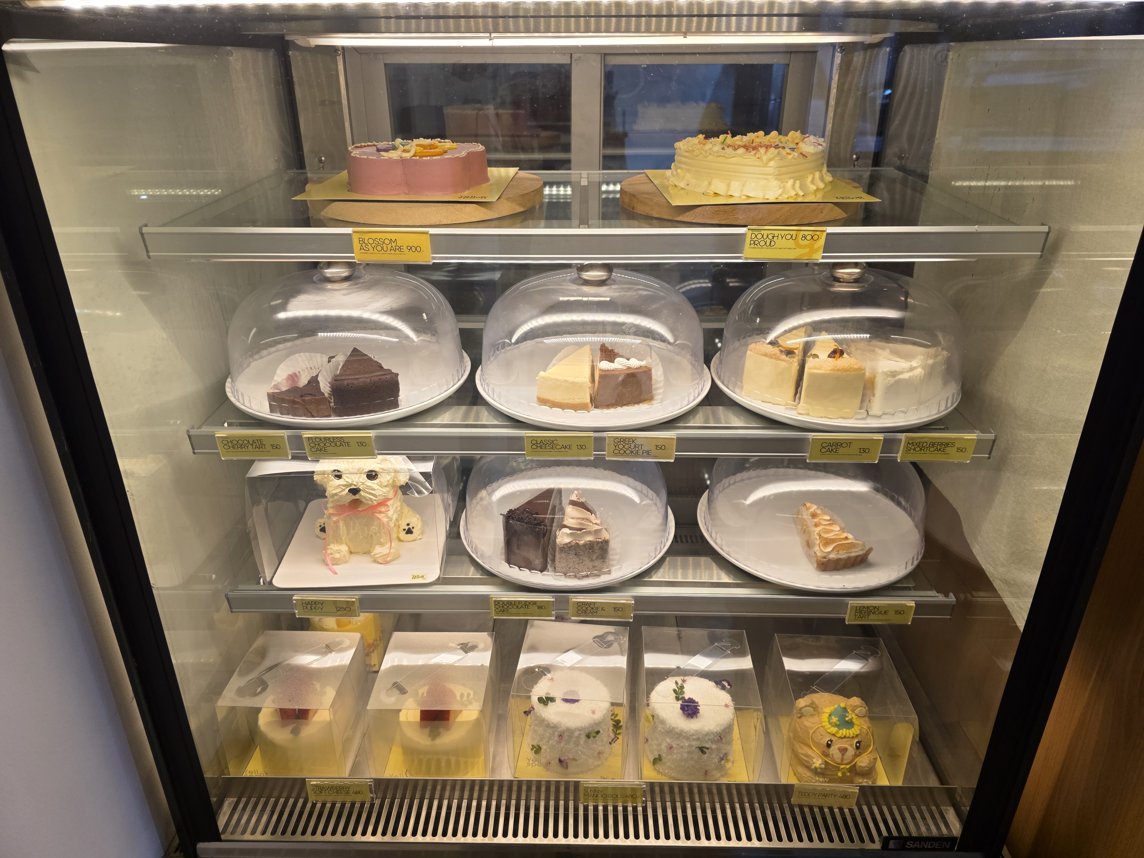 Yellow Spoon Pastry (Surawong)