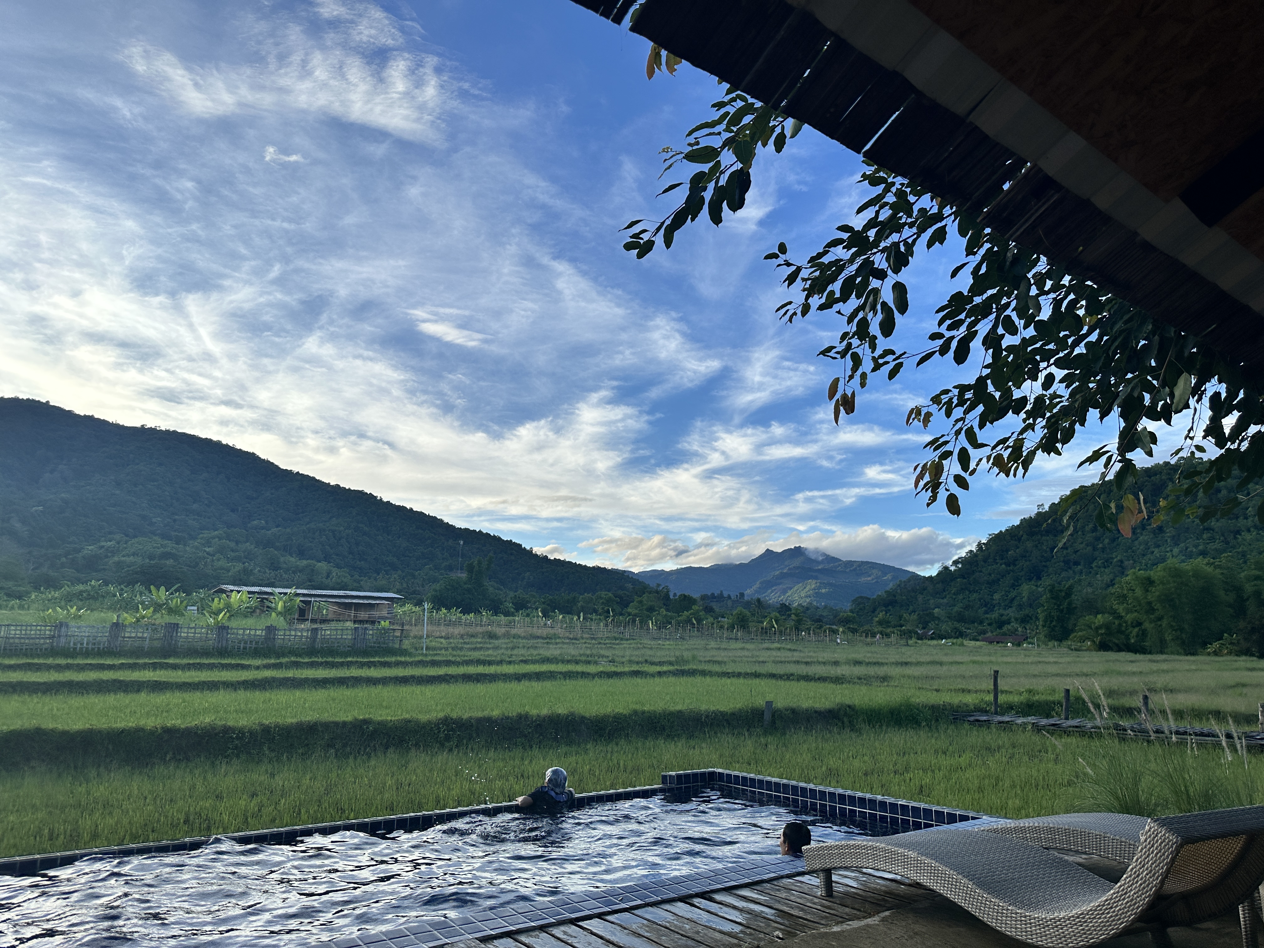 Natu Hut Farmstay & Cafe