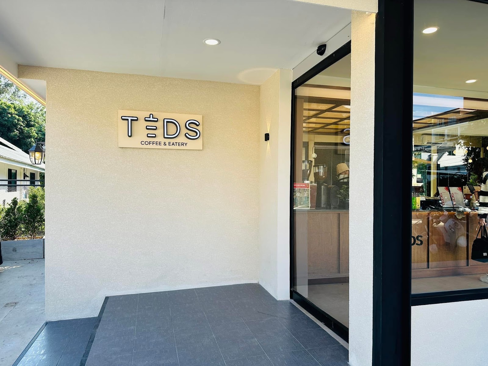 TEDS Coffee & Eatery