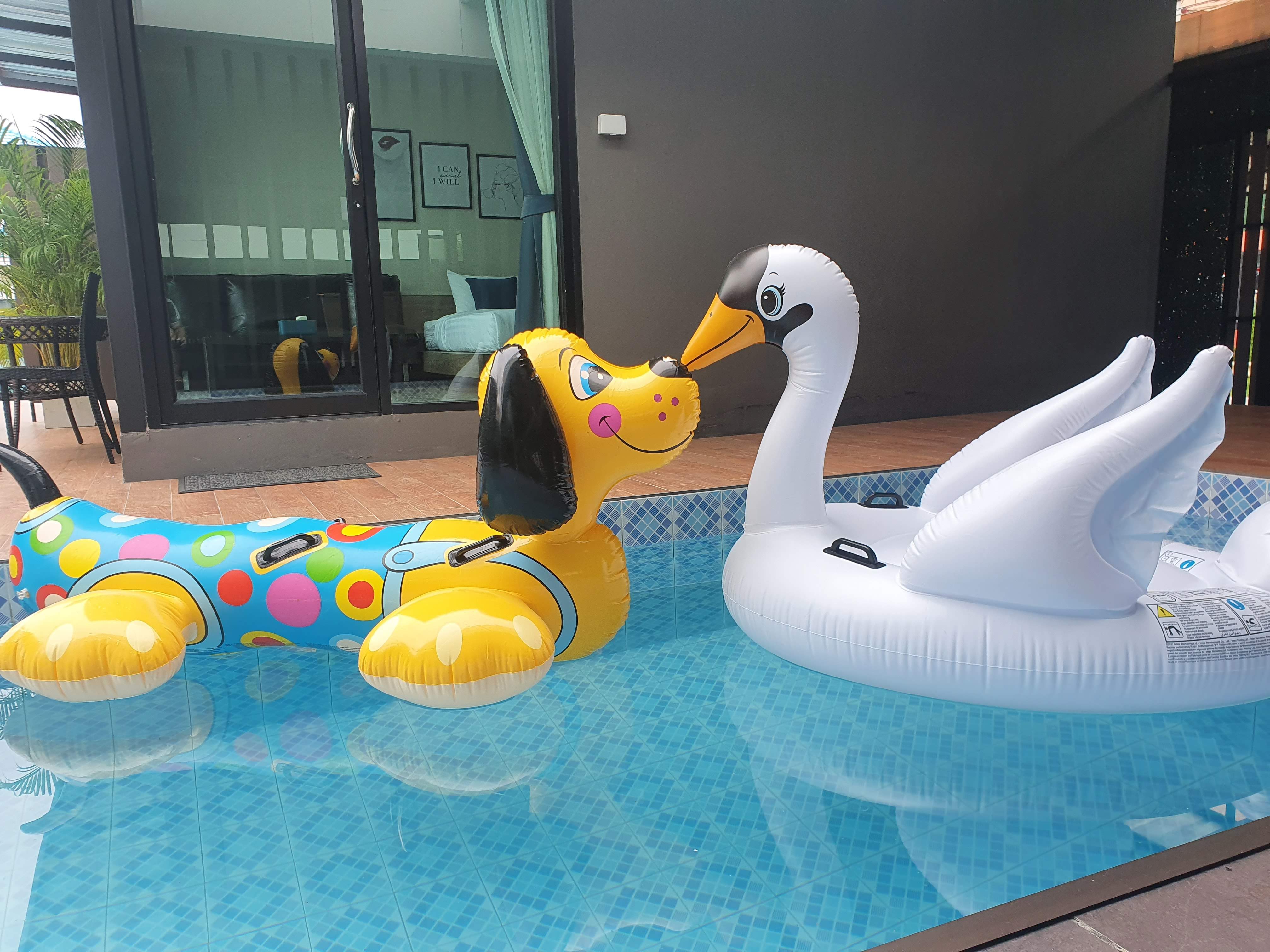 Atside Pool Villa (13 Rooms)