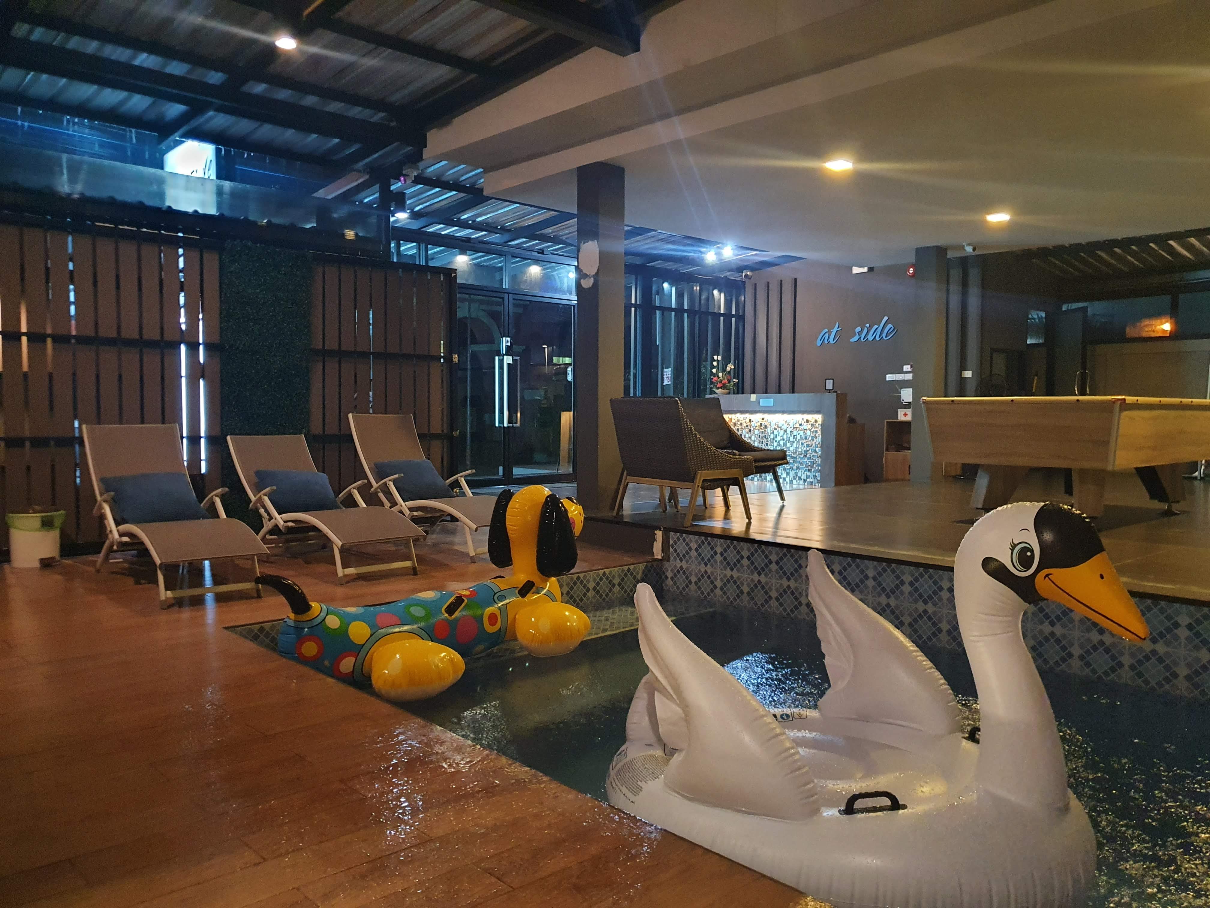 Atside Pool Villa (13 Rooms)