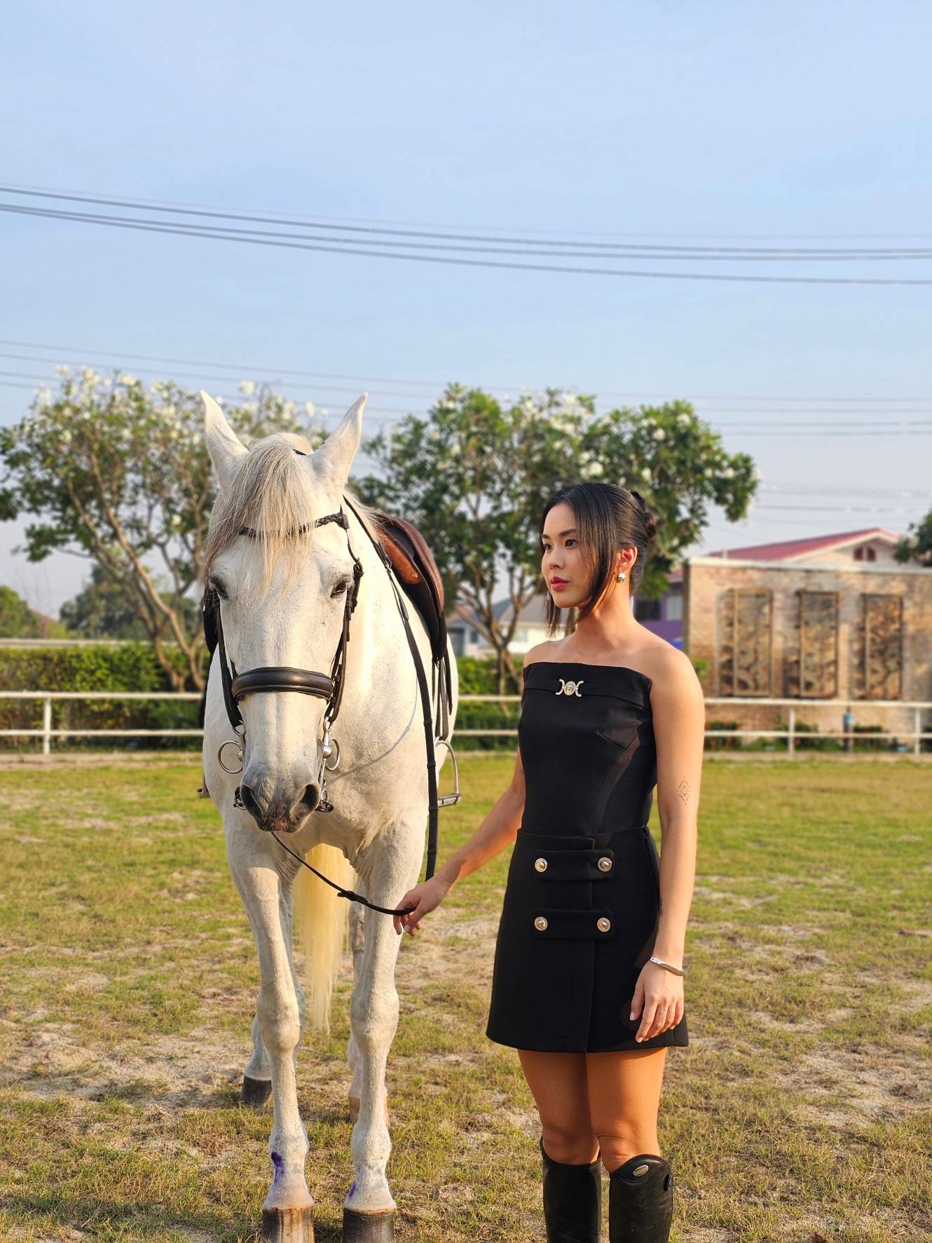 HOKOMO Equestrian Club