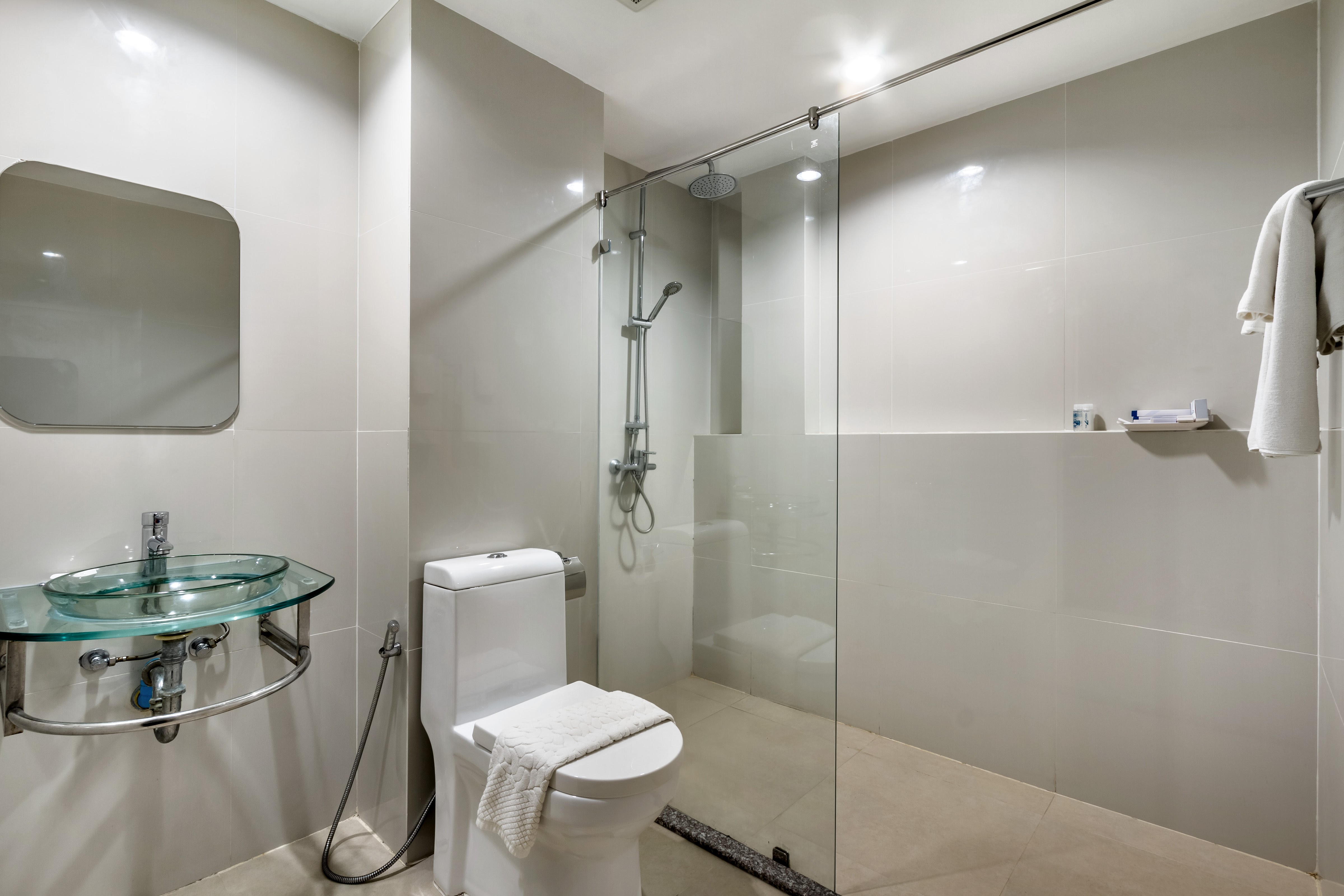 Hilltop Wellness Resort with Complimentary Onsen Access