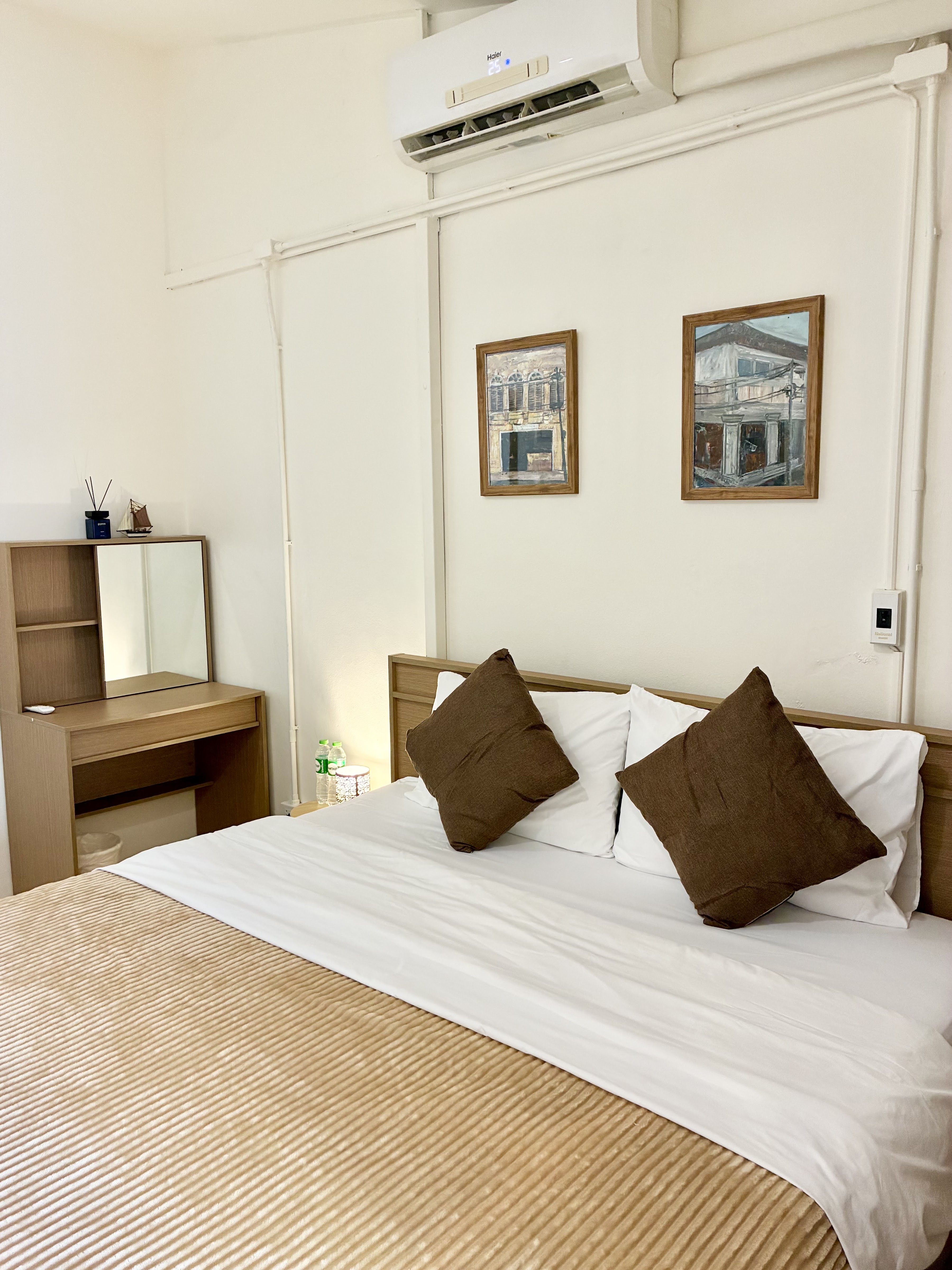 Purr Hostel