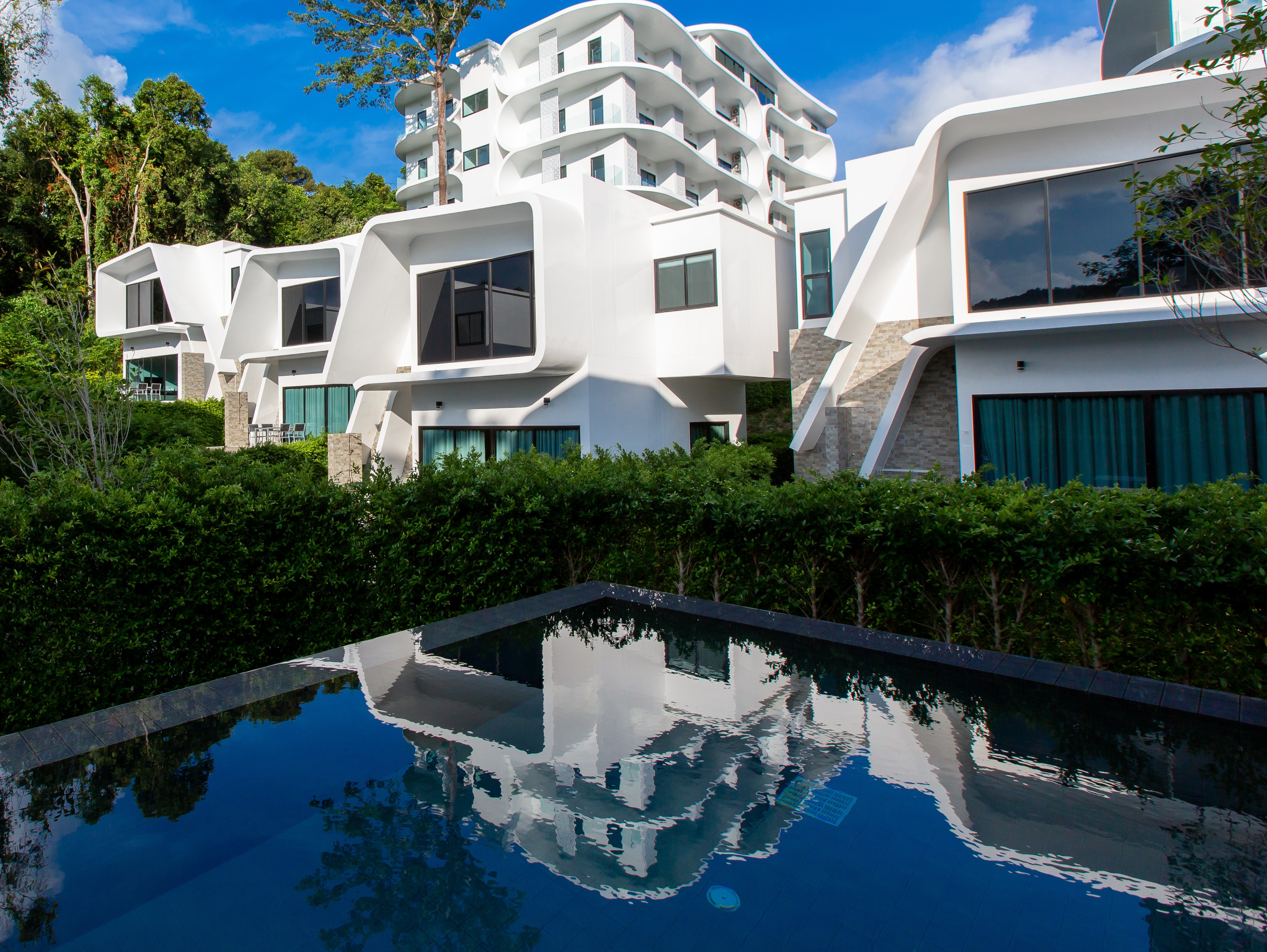 Utopia Naiharn Serviced Residence