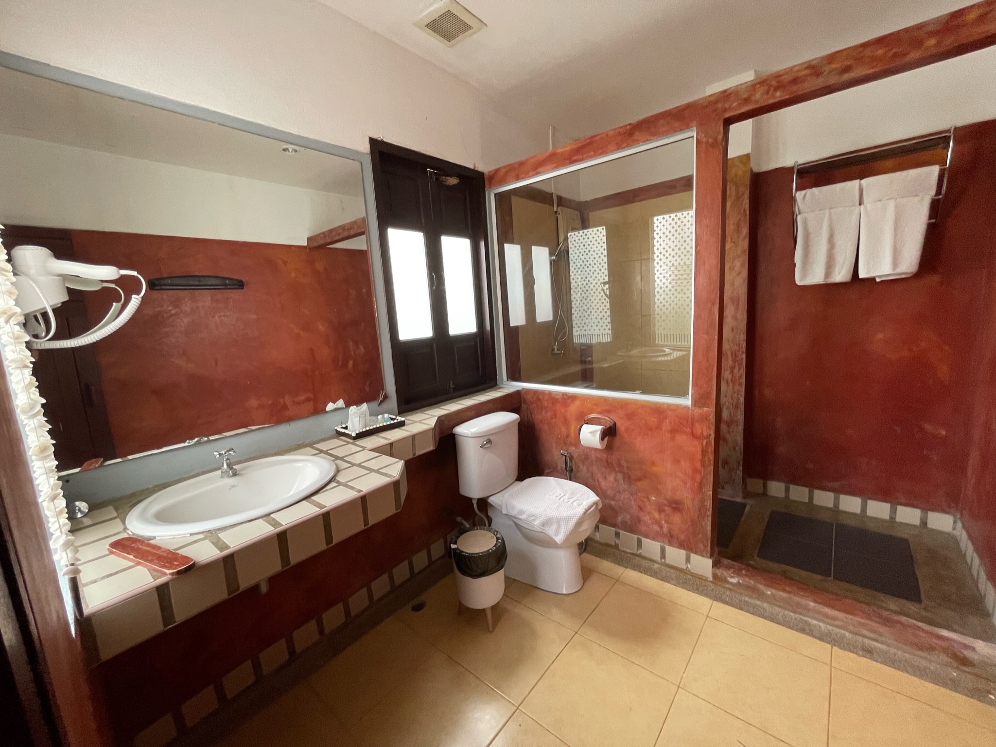 Kalamona Seaview Resort