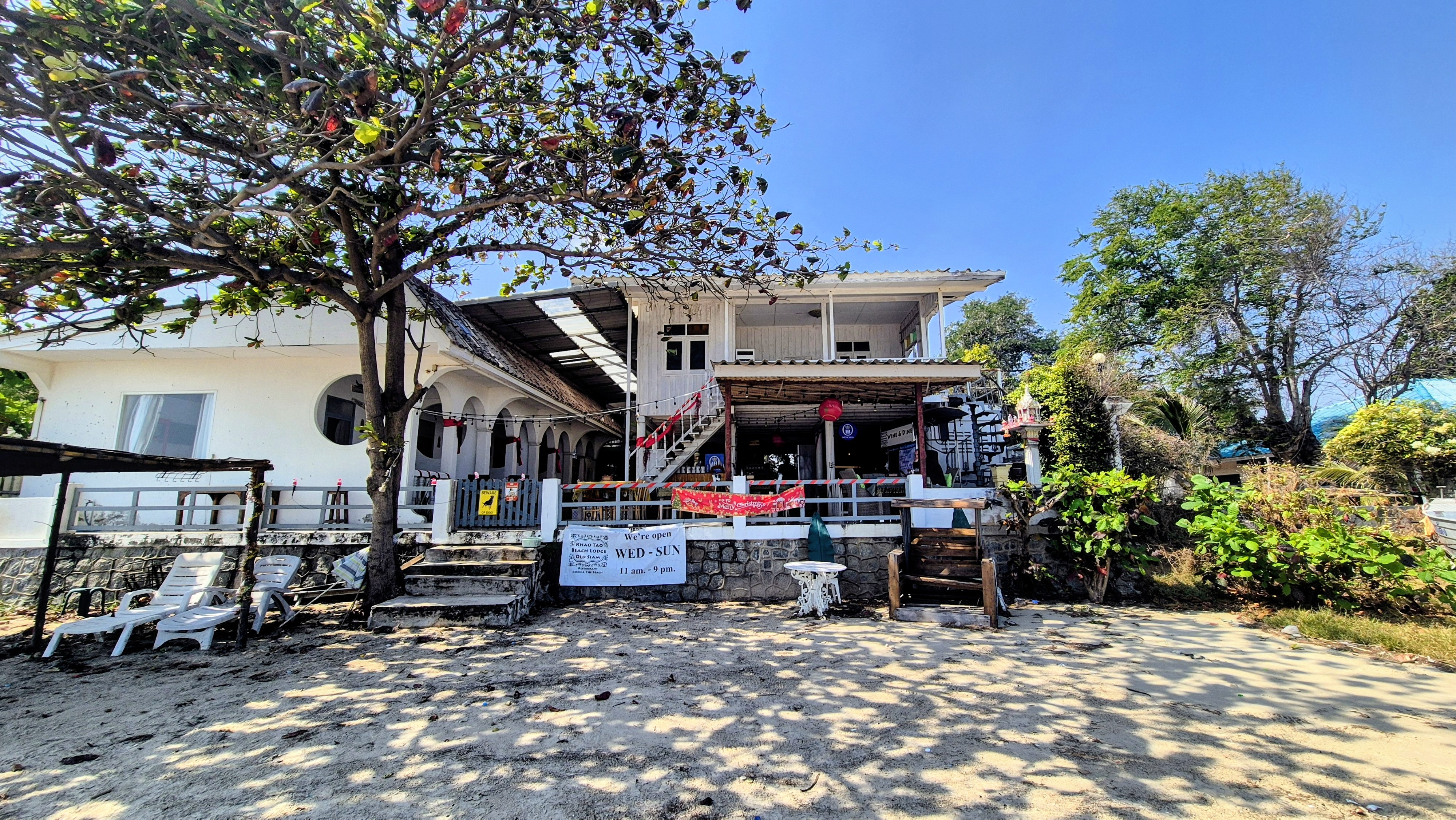 KHAO TAO BEACH LODGE