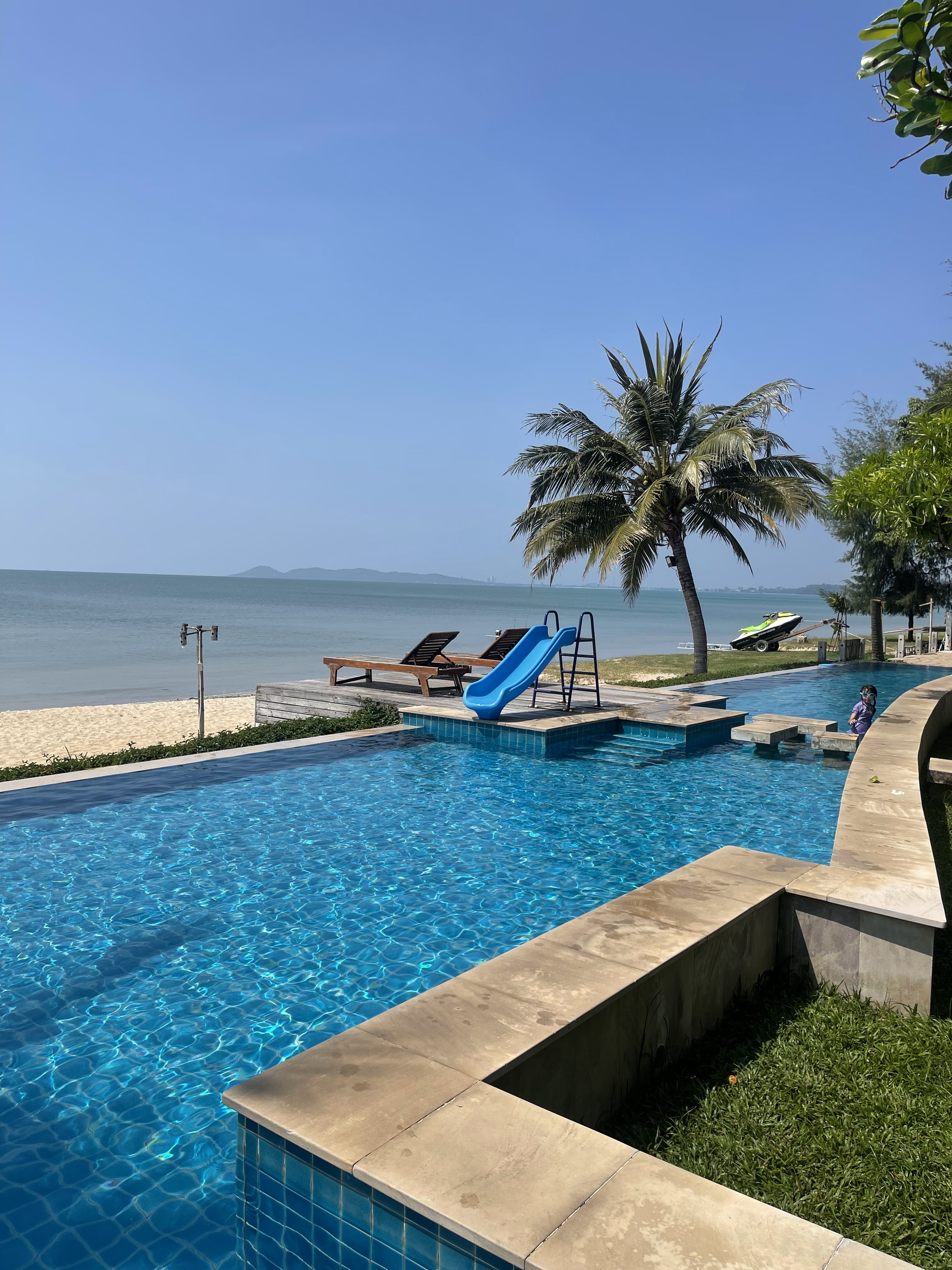 Bari Lamai Resort