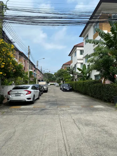 My Place Onnut 17