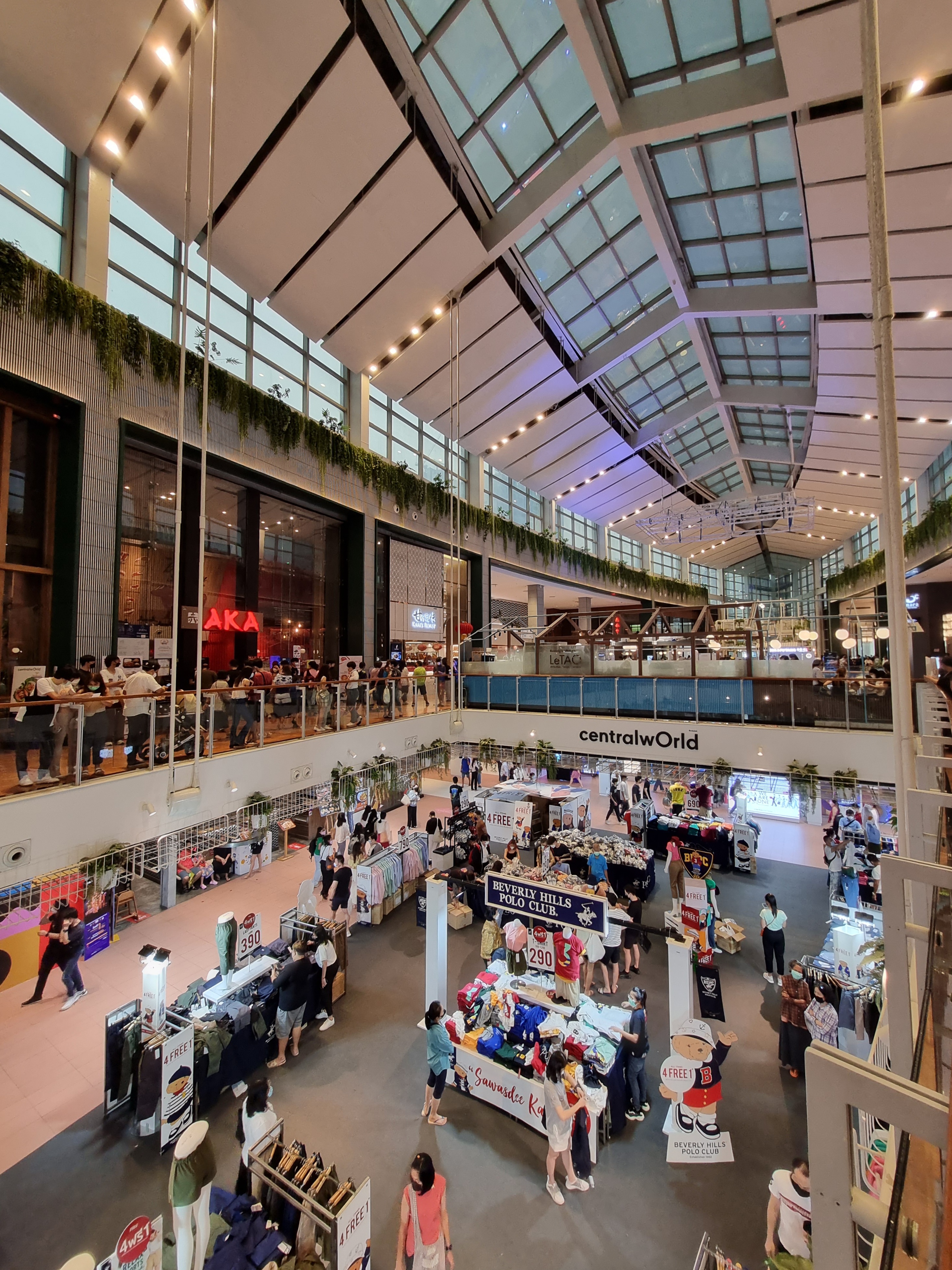 centralwOrld