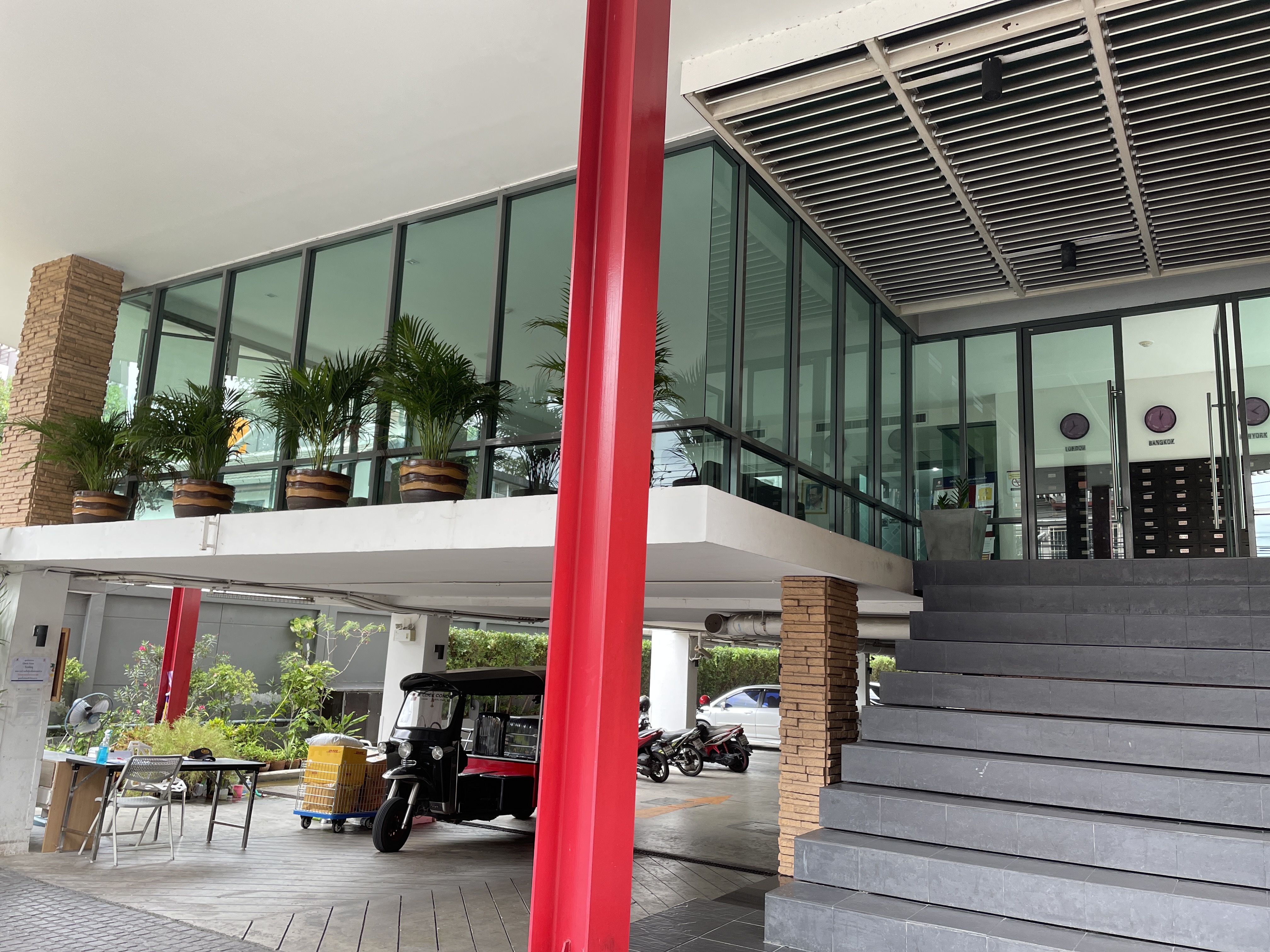 CLICK CONNDO Modern Sukhumvit 65
