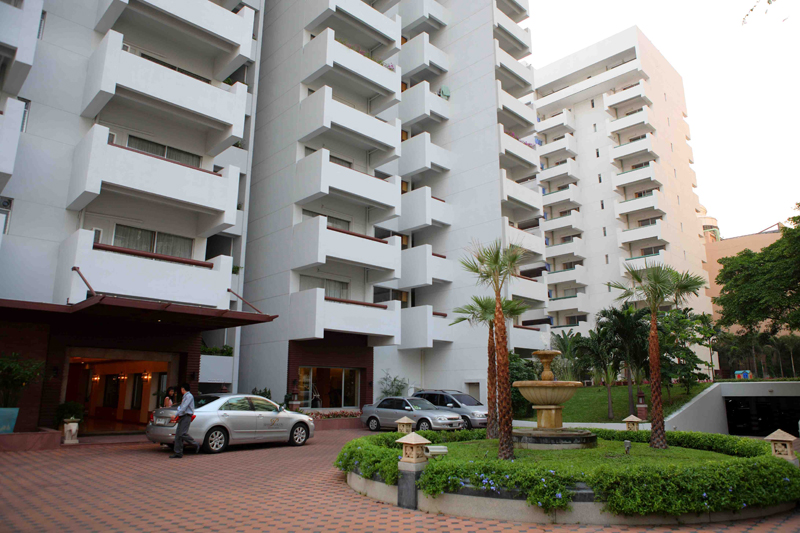 Esmeralda Apartment Sathon