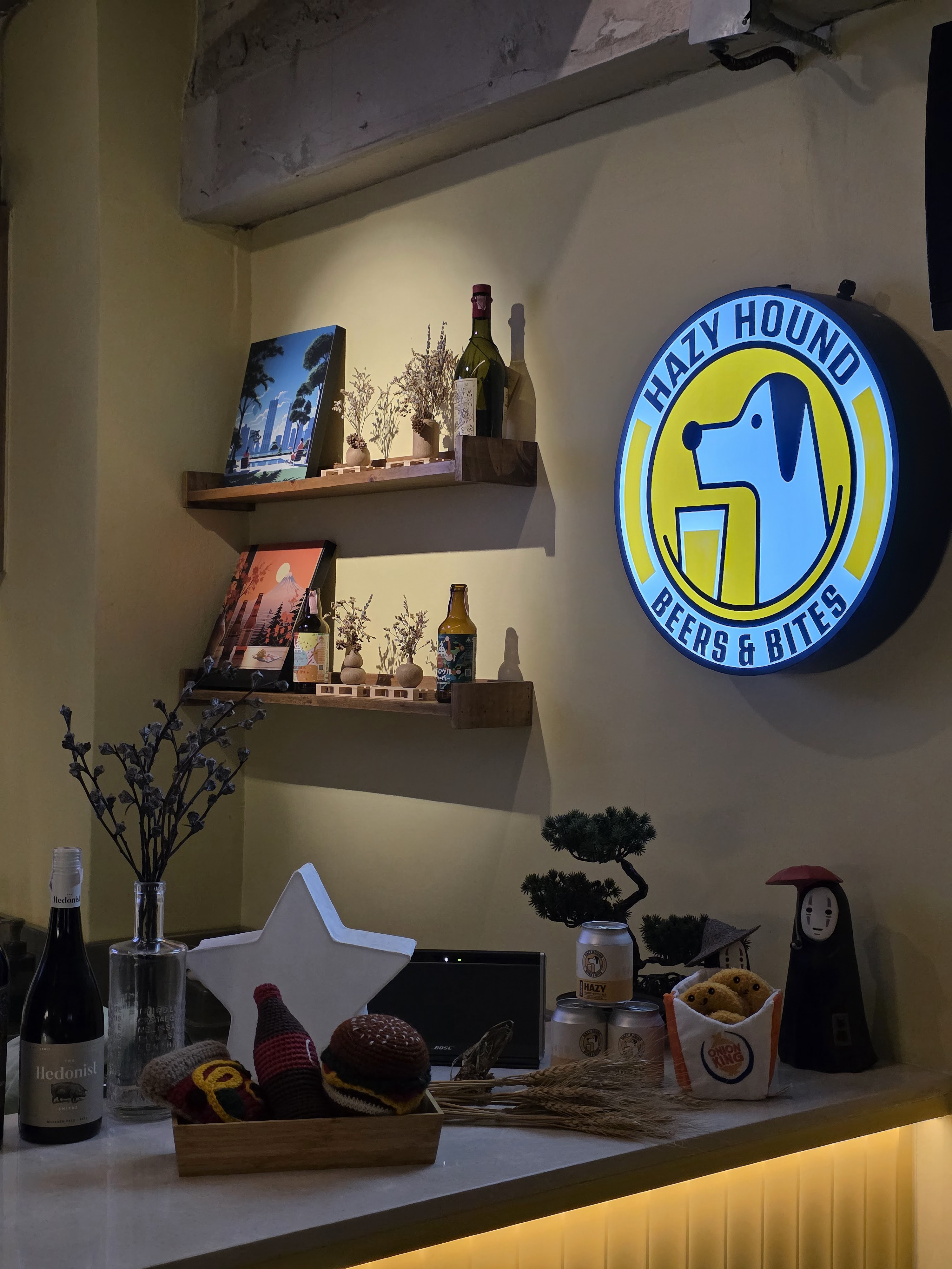 Hazy Hound : Craft Beers & Bites