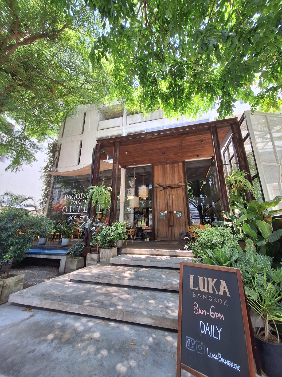 Luka Cafe