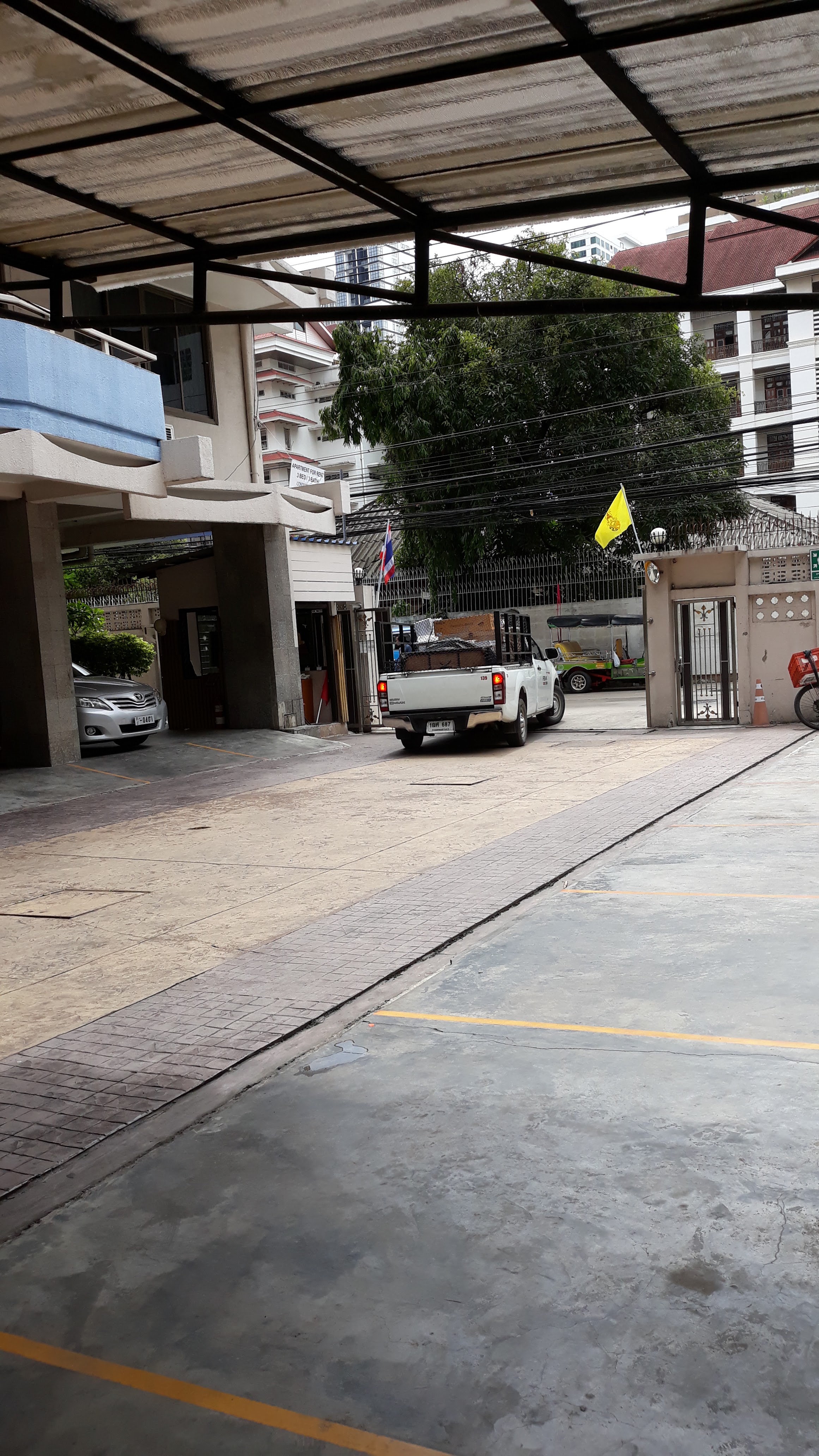 Rishi Court Soi 13