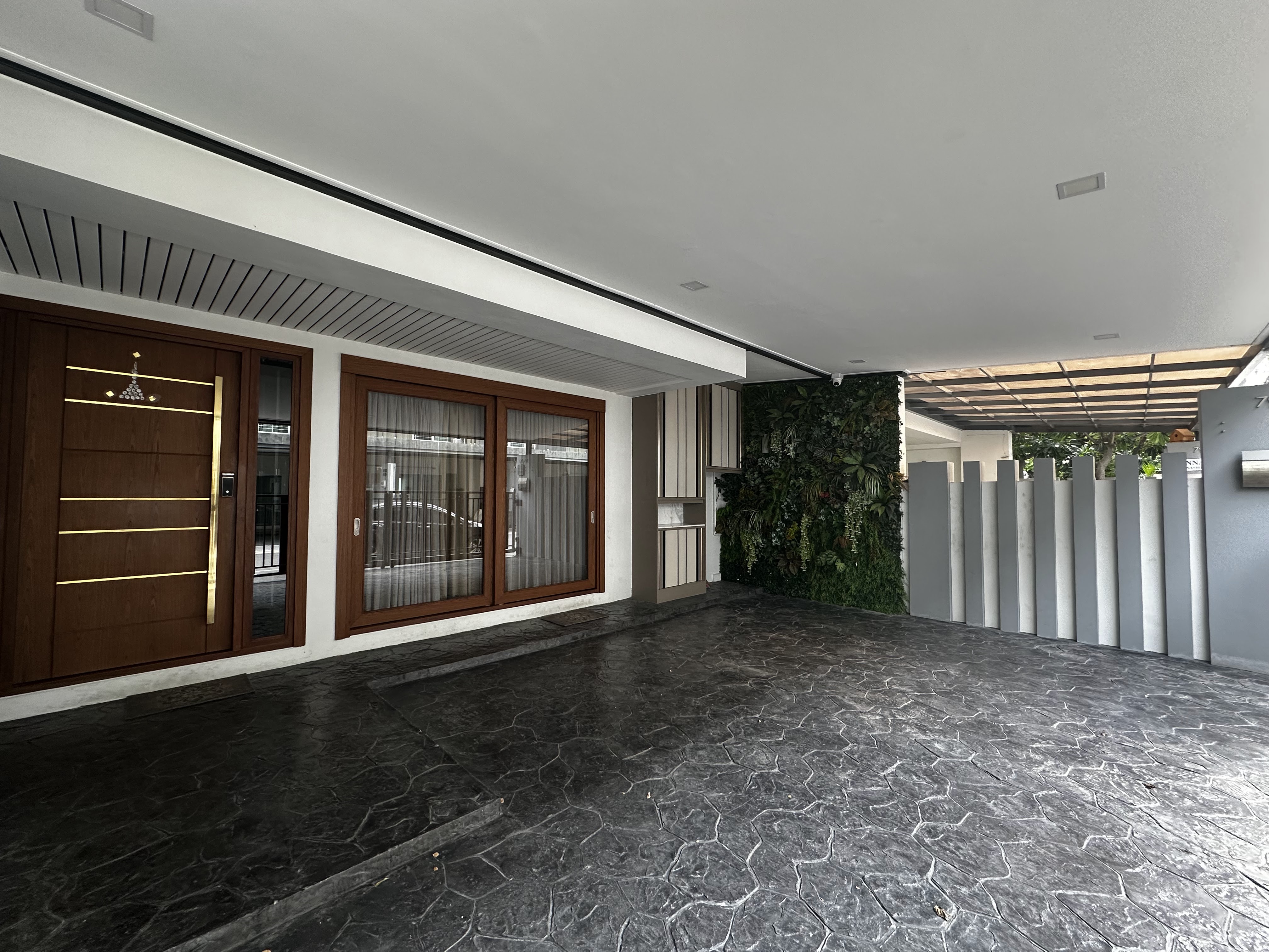 SPACE Townhome