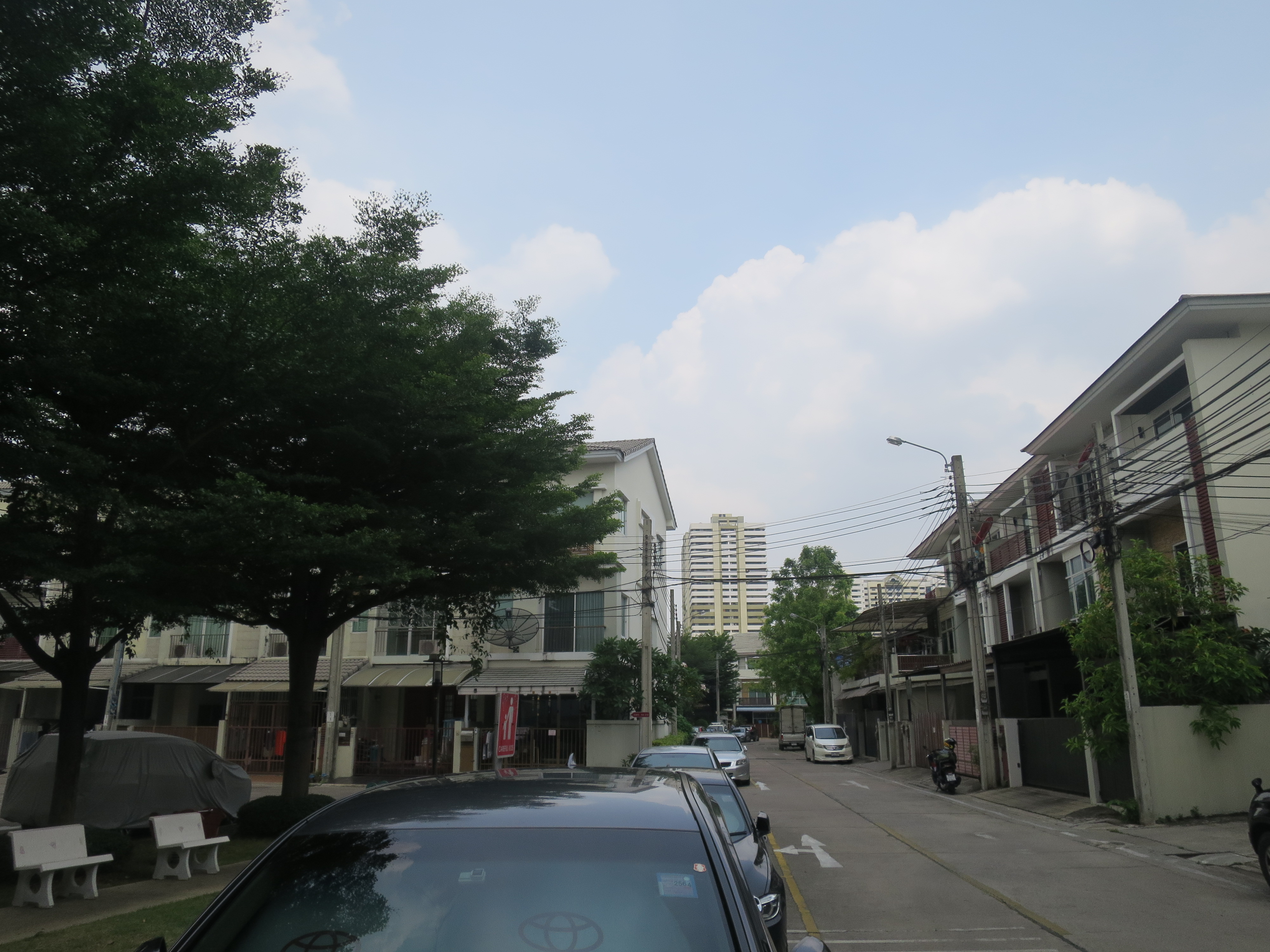 Thanapat Haus Sathorn-Narathiwas