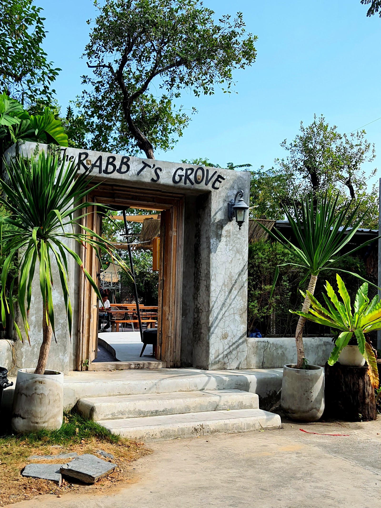 The Rabbit's Grove Cafe & Restaurant