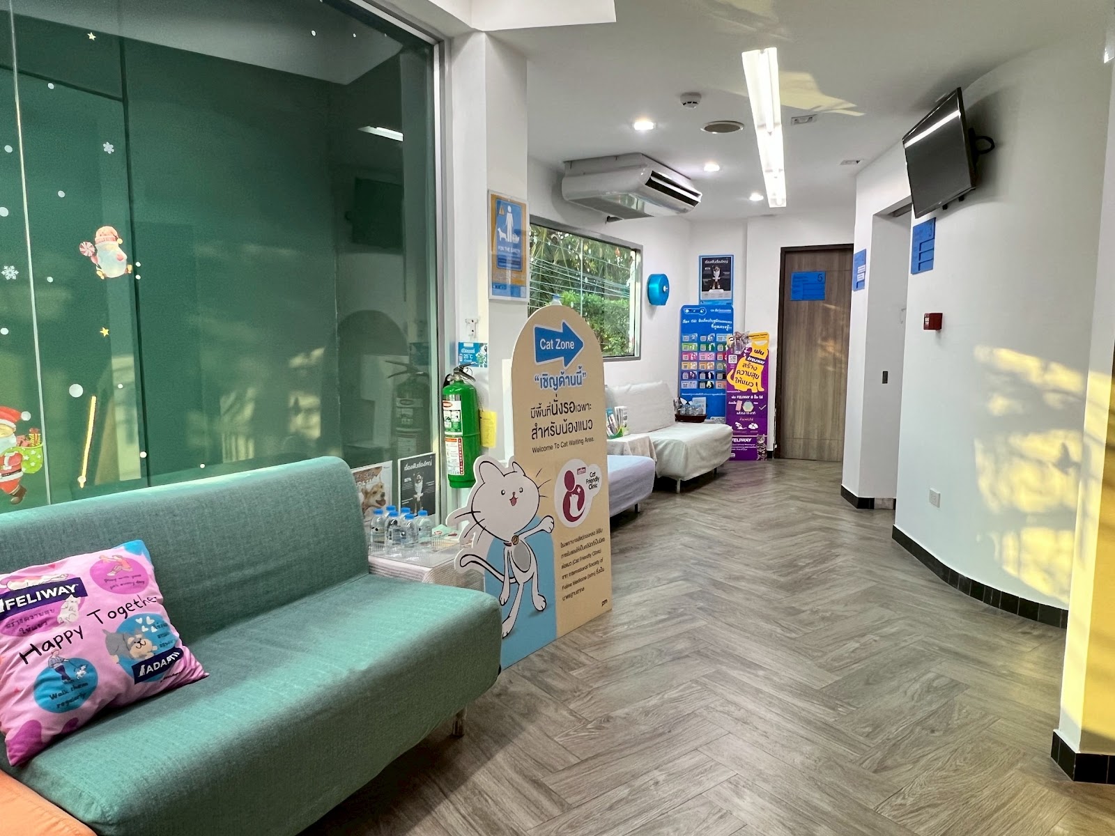 Thonglor Pet Hospital Praditmanutham